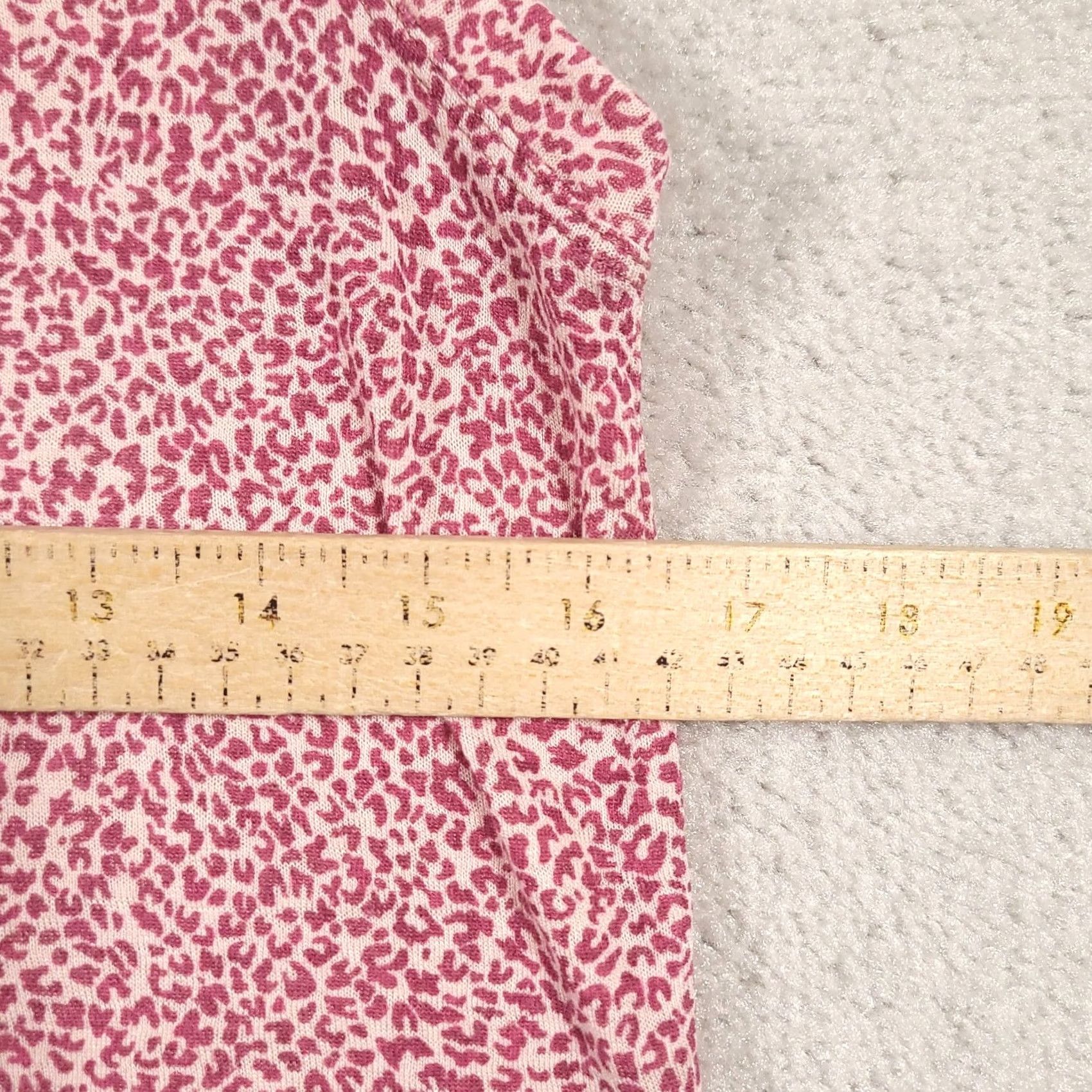 Athleta Athleta Tank Top Womens Small Pink Cheetah Print Sleeveless Crew Neck Short Size S / US 4 / IT 40 - 4 Thumbnail