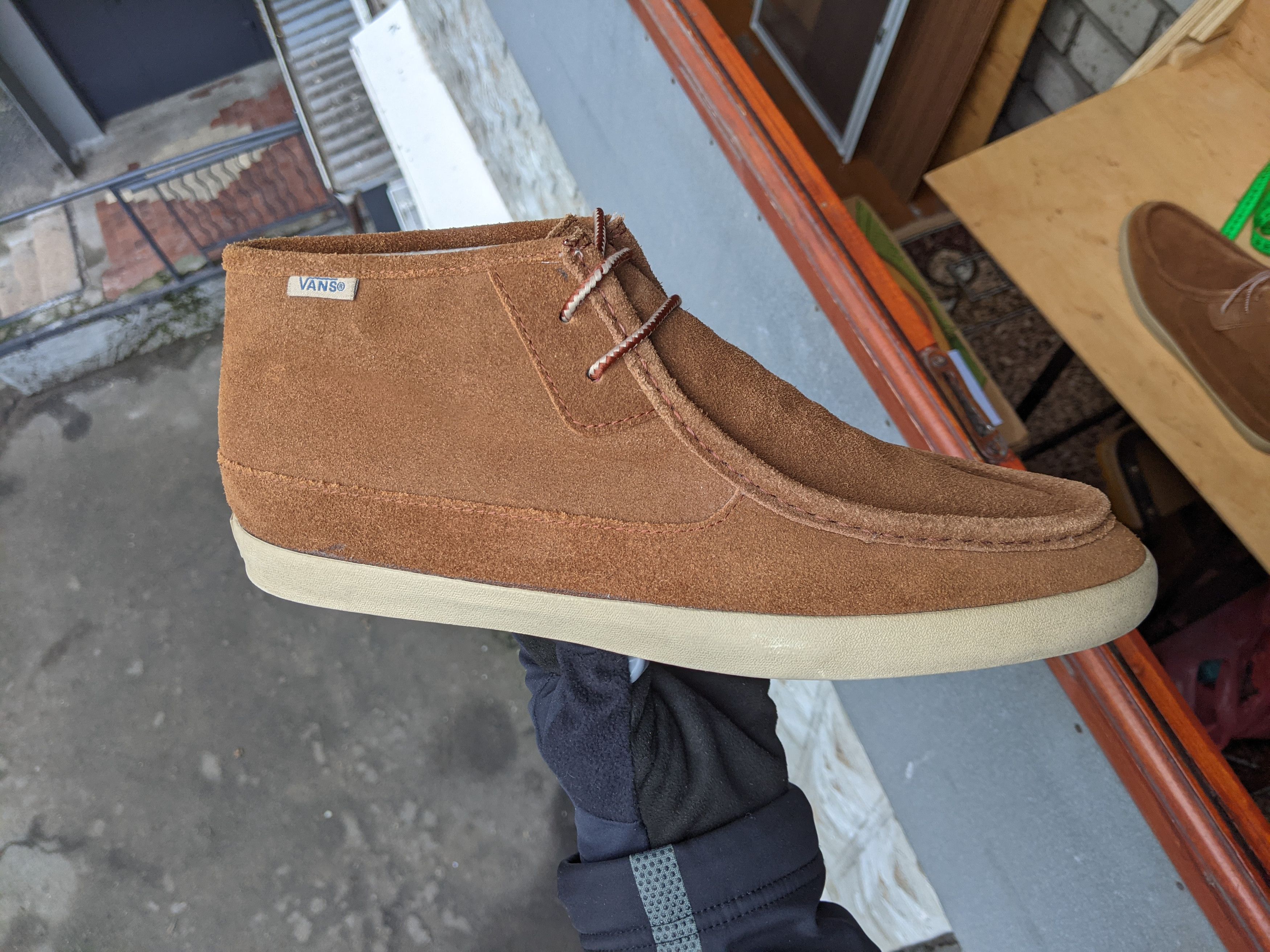 Vans Vans Rata Mid Fleece Chukka Shoes Timberland Polo Clarks UGG Size US 11 / EU 44 - 15 Thumbnail