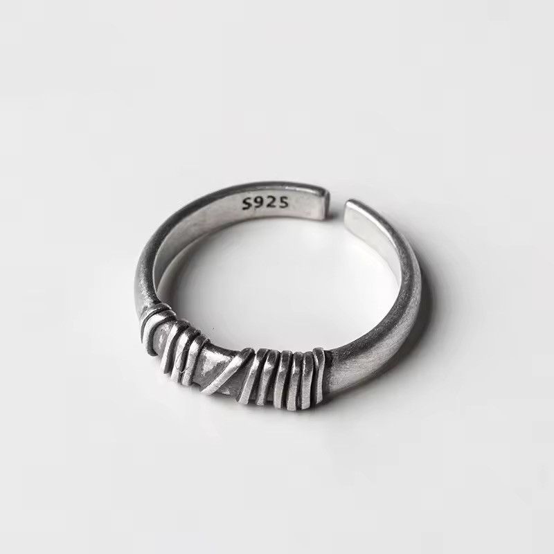 Jewelry Sterling Silver Vintage Retro Style Knots Ring Size ONE SIZE - 1 Thumbnail
