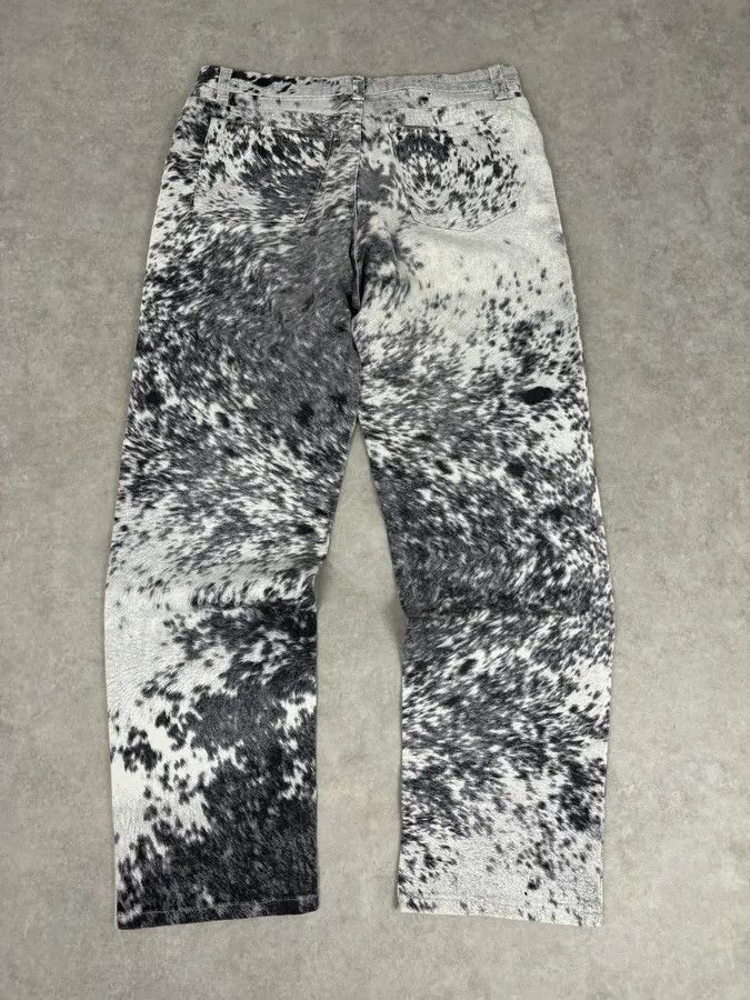 Roberto Cavalli AW1999 Roberto Cavalli White & Black Fur Effect Fury Pants Size 28" / US 6 / IT 42 - 6 Thumbnail