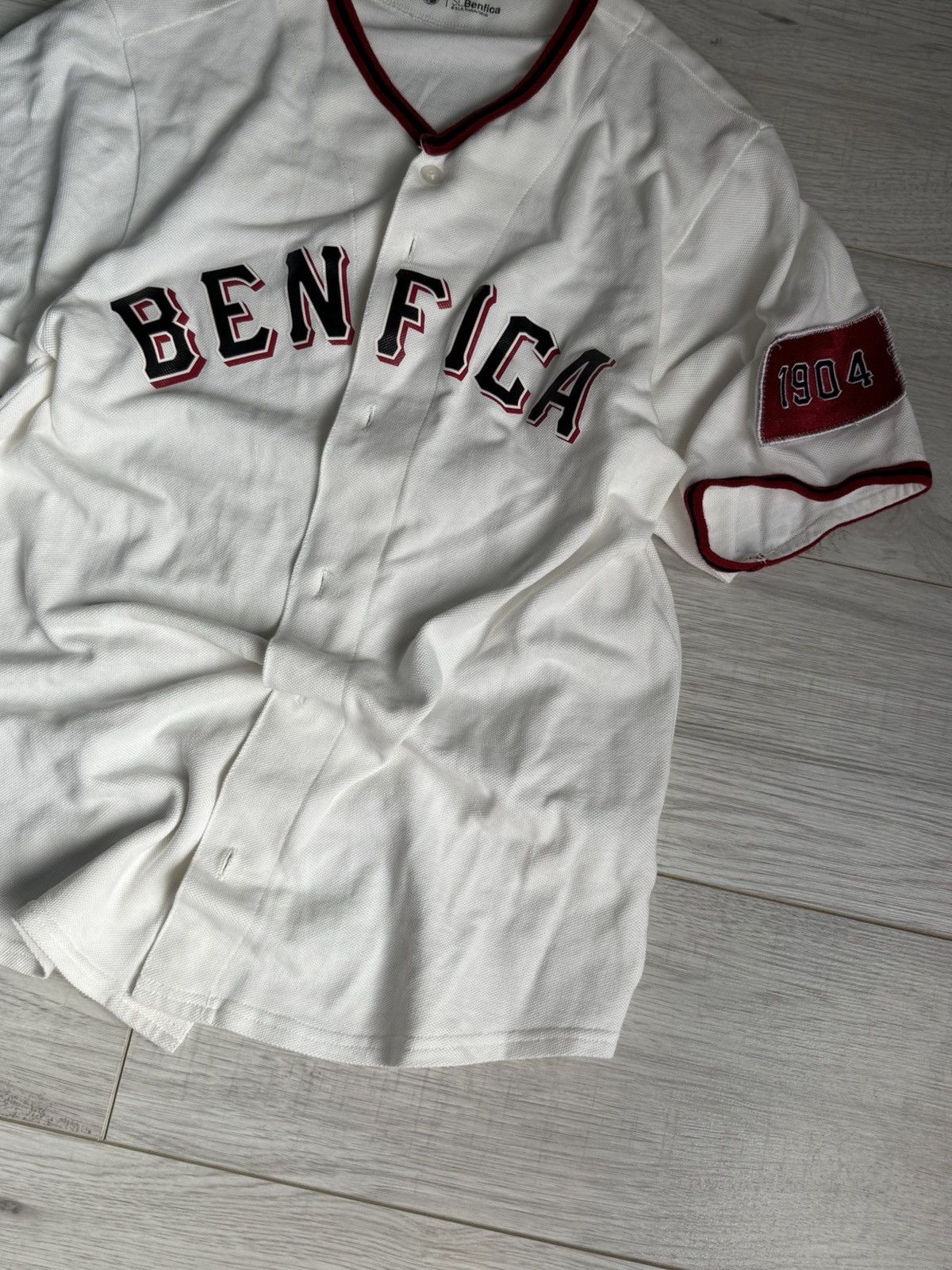 MLB Benfica Baseball Jersey Style Shirt — White/Red Size US L / EU 52-54 / 3 - 2 Thumbnail