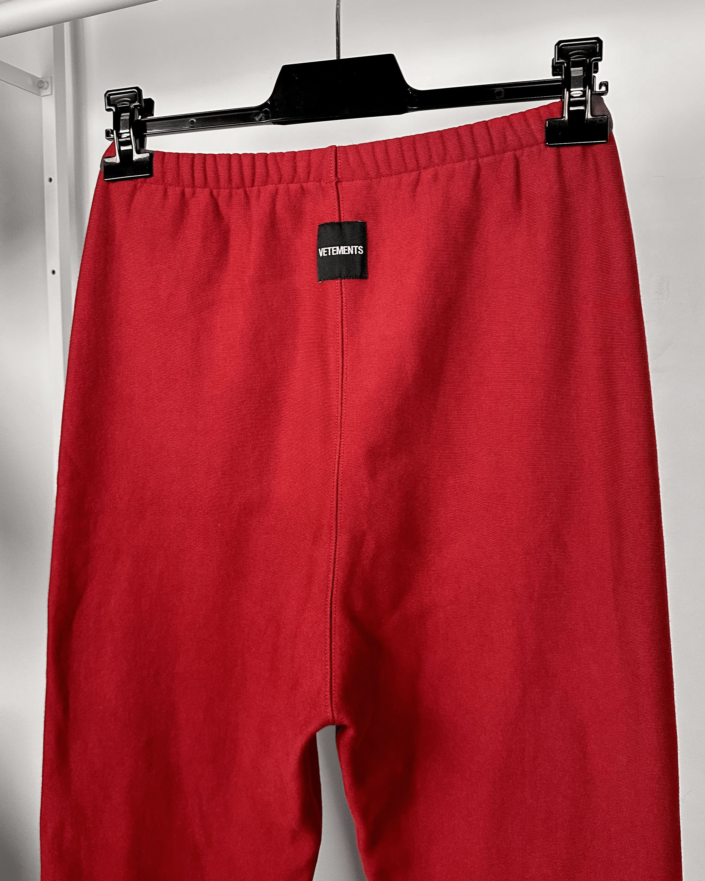 Vetements Vetements Burgundy Spellout Logo Sweatpants Size US 30 / EU 46 - 7 Thumbnail