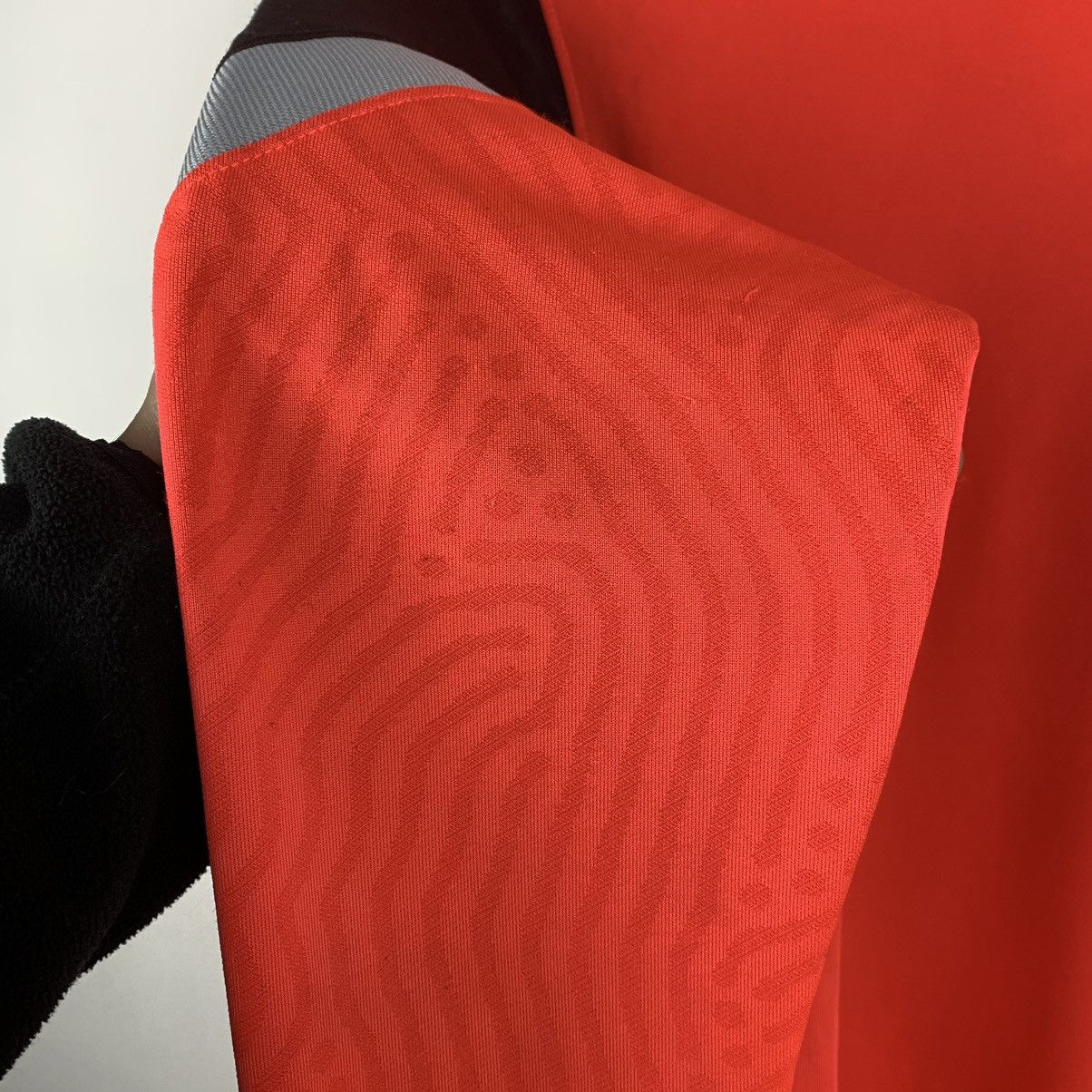 Nike Nike Liverpool Football Club Soccer Long Sleeve AXA Size L Size US L / EU 52-54 / 3 - 9 Thumbnail
