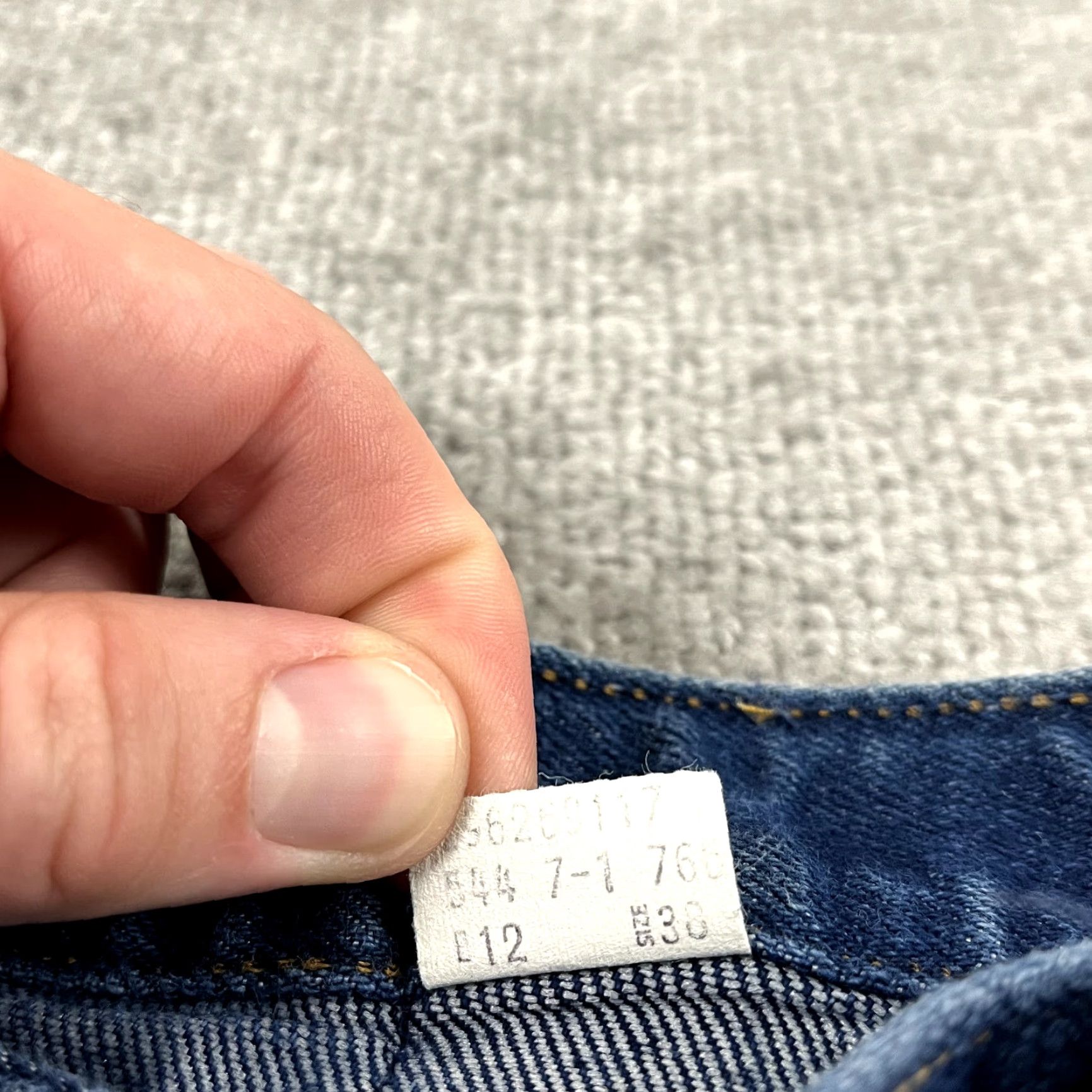 Levi's VINTAGE Levi's Jeans Mens 35x32.5 Blue Denim Orange Tab 29626 9117 USA Made 80s Size US 35 - 5 Thumbnail