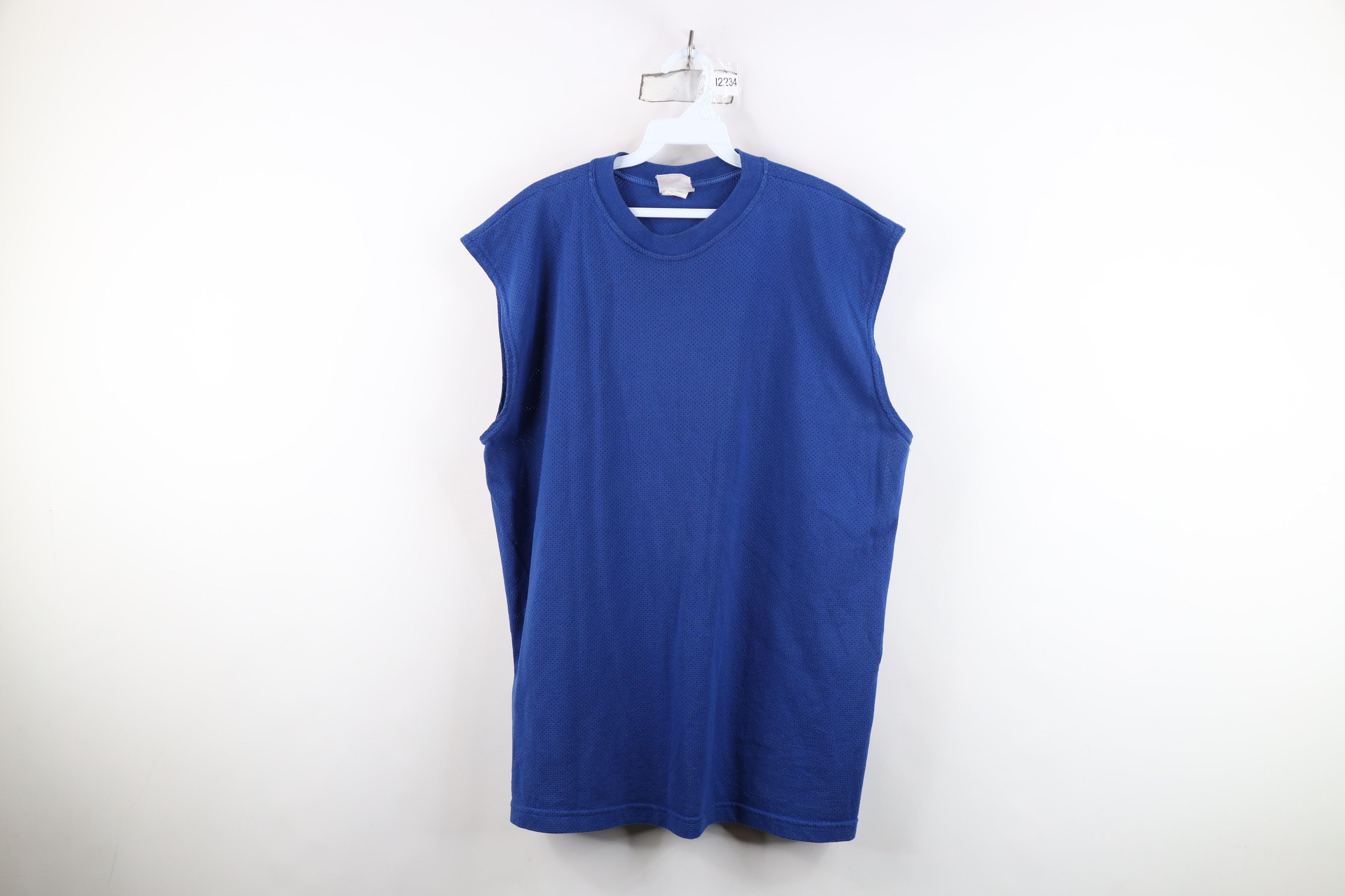 Vintage Vintage 90s Streetwear Mesh Sleeveless Muscle T-Shirt Blue Size US L / EU 52-54 / 3 - 1 Thumbnail