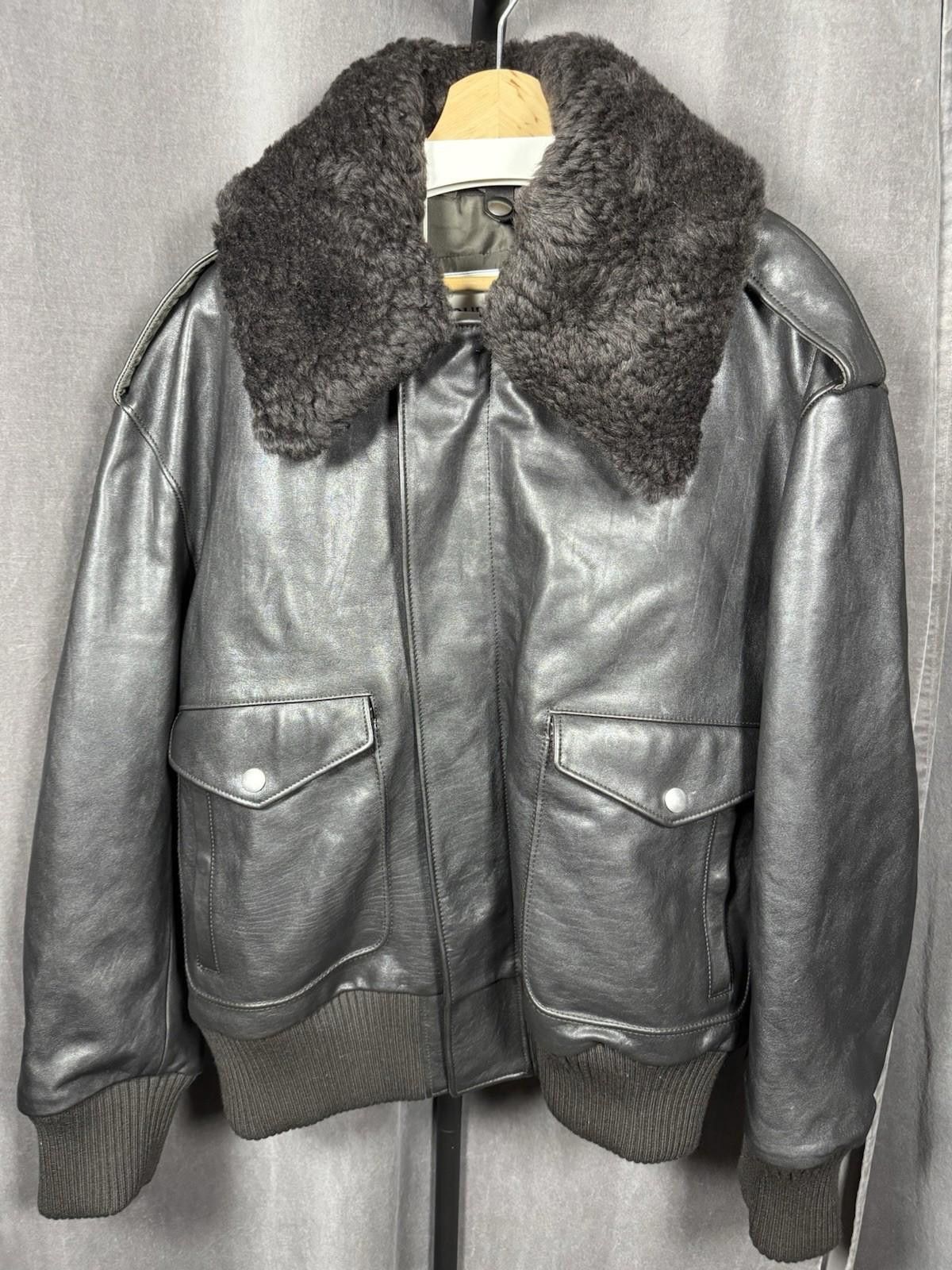 Burberry Burberry Shearling-Collar Long Sleeved Calf Grain Leather Size US L / EU 52-54 / 3 - 1 Thumbnail