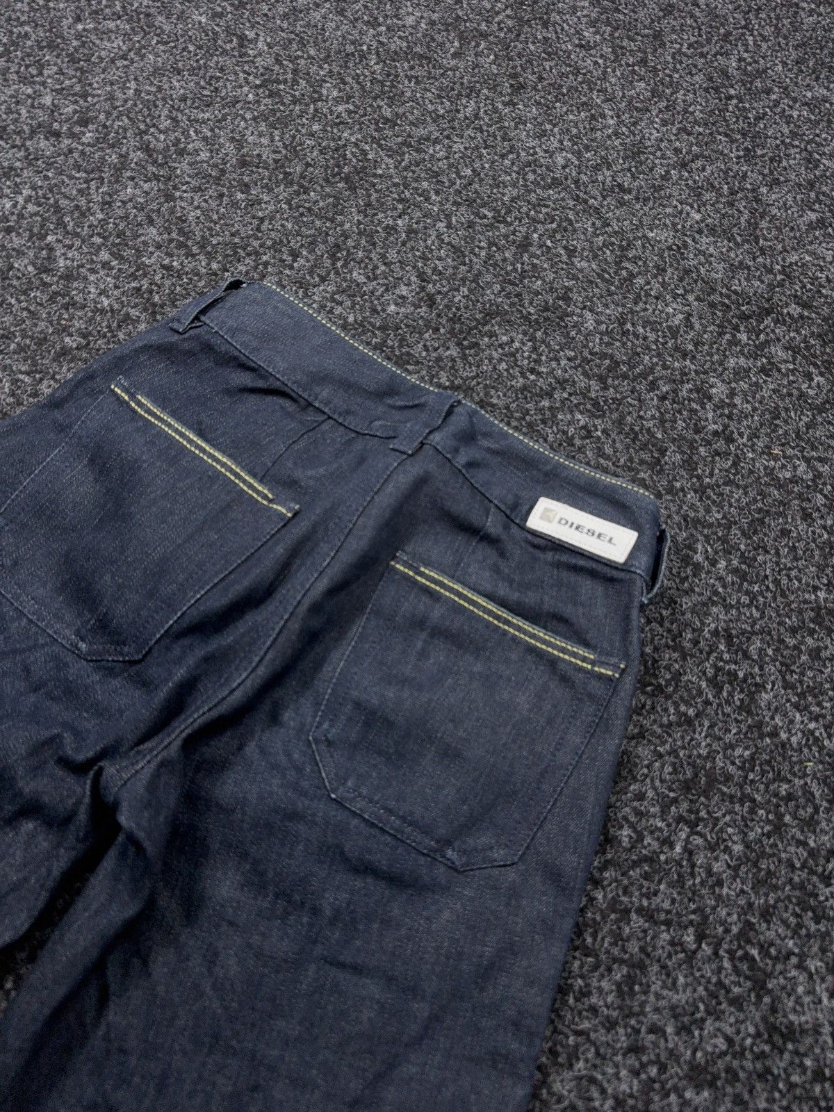 Diesel Luxury Diesel Volver Dark Raw Denim Wide Leg Jeans Y2K Size 26" / US 2 / IT 38 - 16 Thumbnail