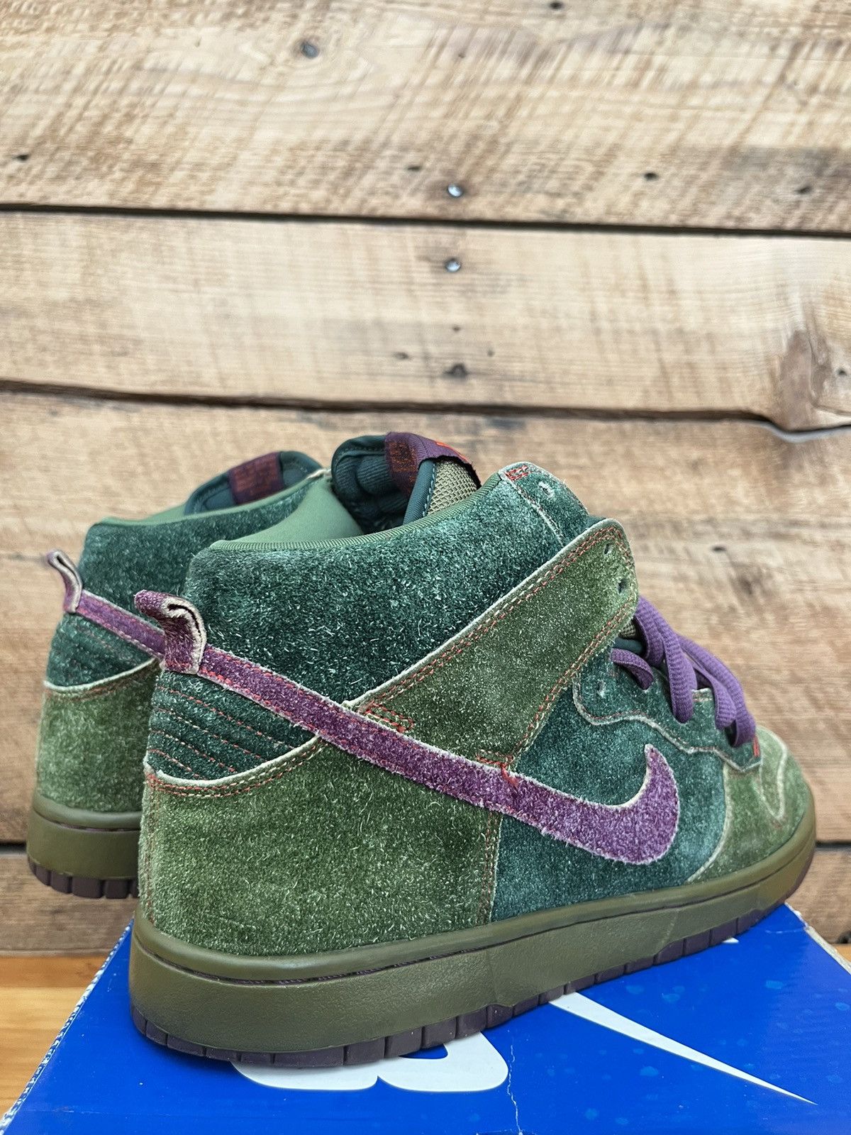 Nike Nike SB Dunk High Premium Skunk 4/20 Size 313171-300 Size US 9.5 / EU 42-43 - 5 Thumbnail