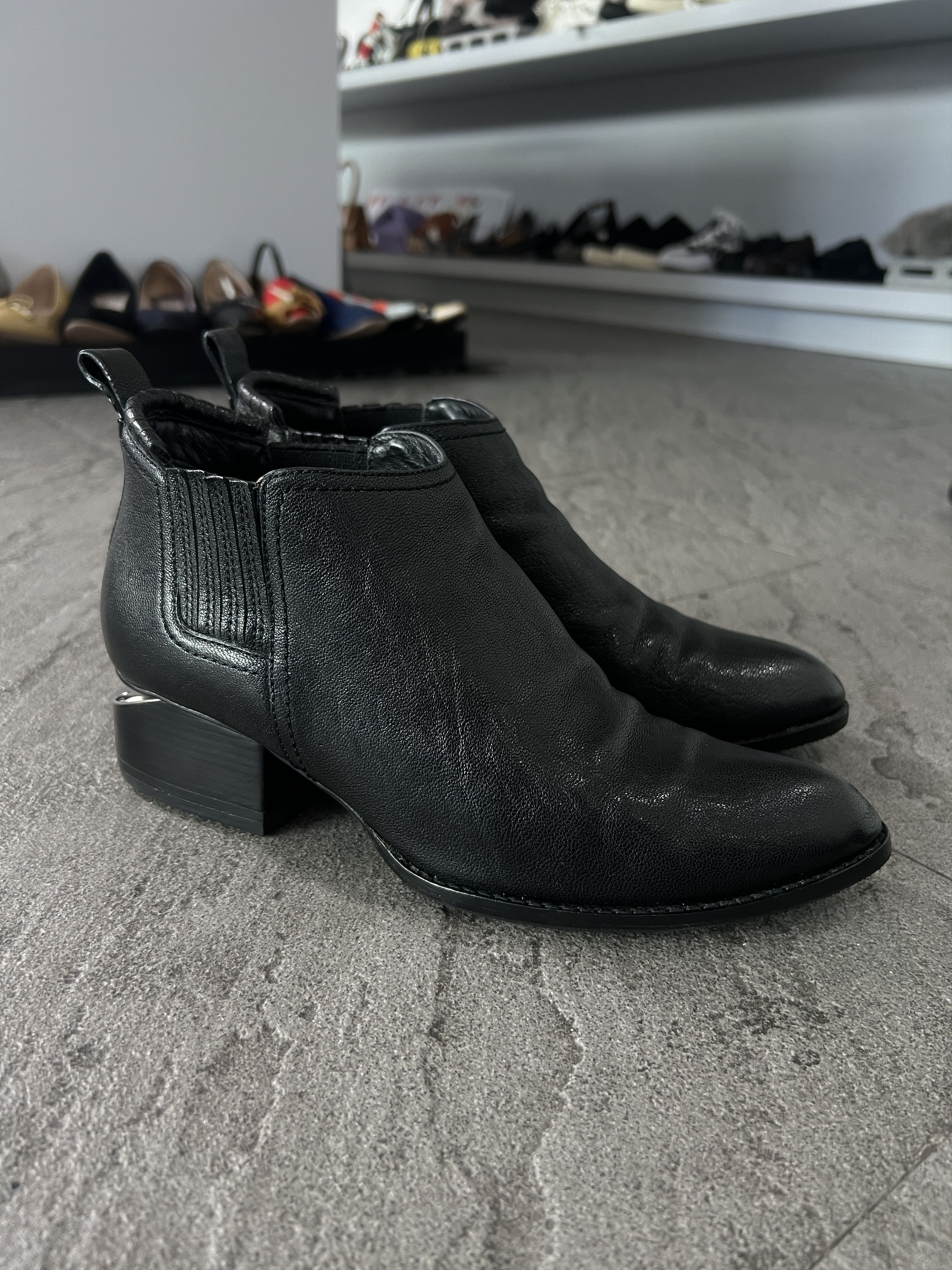 Alexander Wang Alexander Wang Leather Ankle Boots Vibram Sole EU40 Size US 7 / EU 40 - 1 Thumbnail