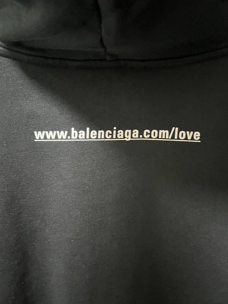 Balenciaga Balenciaga Black Valentine's day I love u do old mailbox s Size US M / EU 48-50 / 2 - 4 Thumbnail