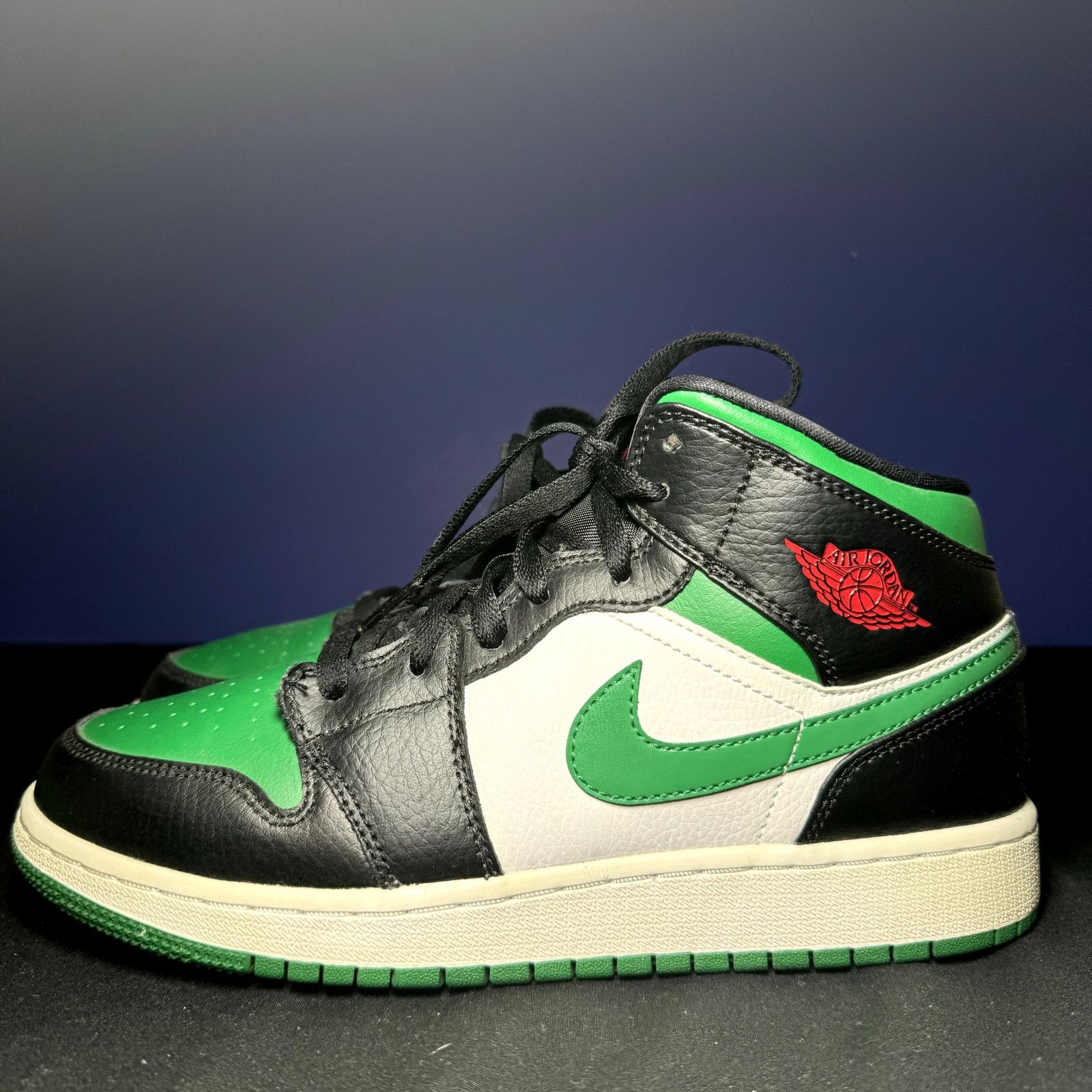 Jordan Brand × Nike Air Jordan 1 Mid GS Black Pine Green Men's Shoes - Size 6 Size US 6 / EU 39 - 8 Thumbnail
