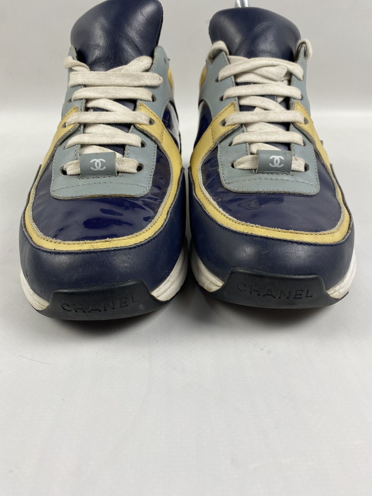 Chanel Chanel Low-Top Sneakers Size US 7 / IT 37 - 4 Thumbnail
