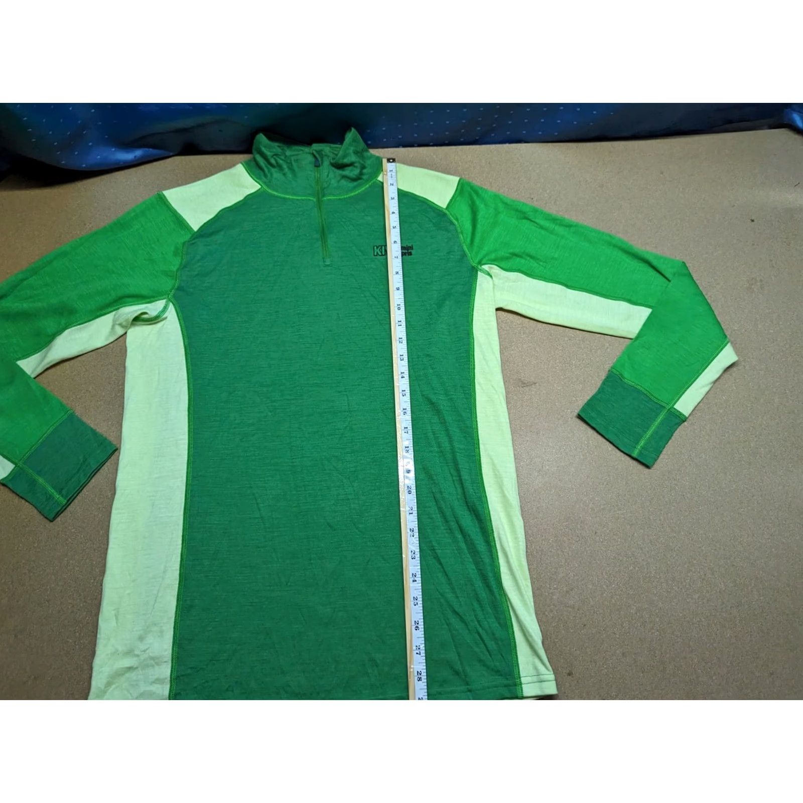 Layer 8 Wenaas Base Layer Shirt Mens XL Long Sleeve Green 1/4 Zip Workwear Kiwi Shirt Mens XL Green 1/4 Zip Wool Blend Base Layer Size US XL / EU 56 / 4 - 5 Thumbnail