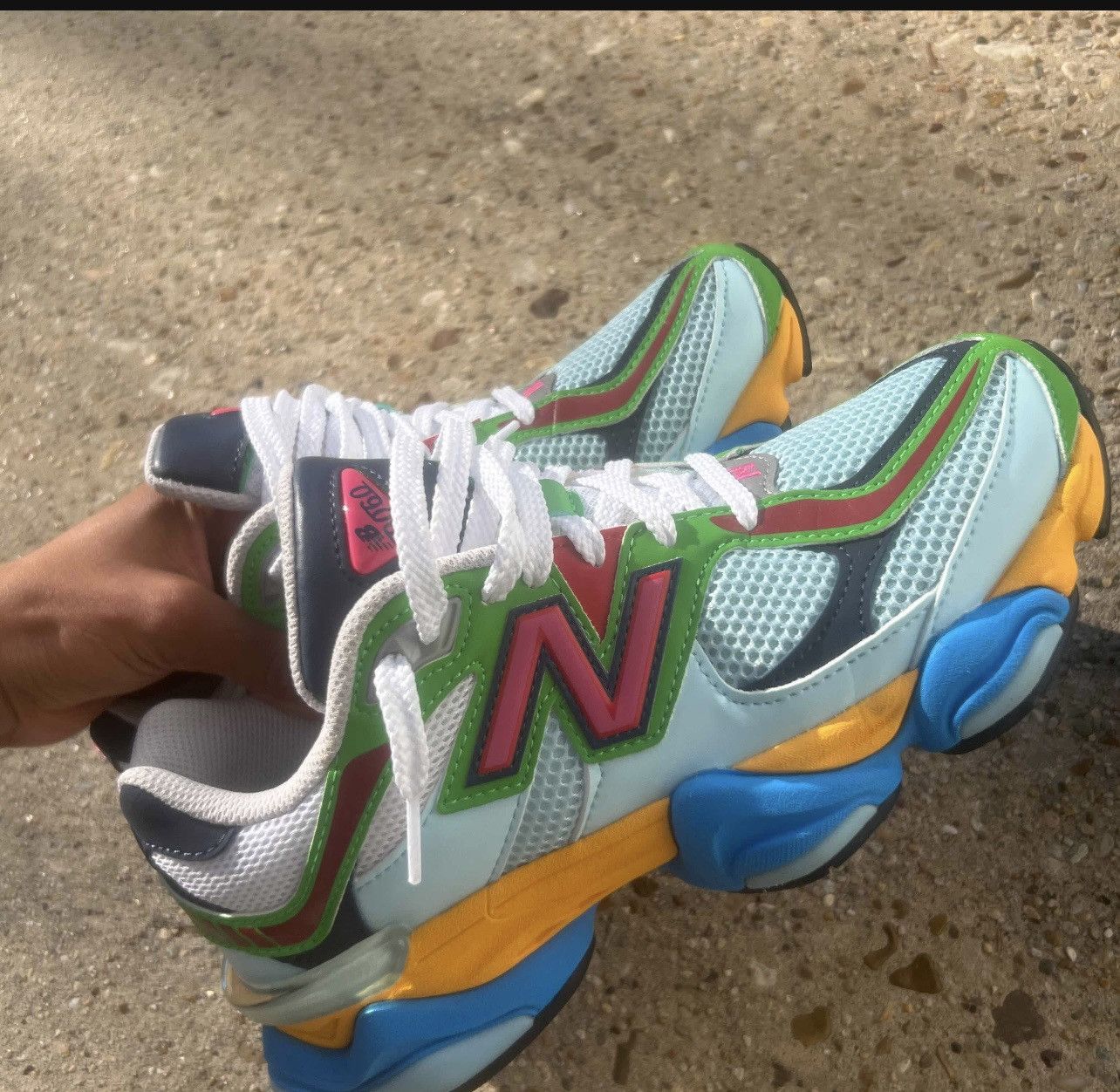 New Balance New Balance 9060 Beach Glass size 7 Size US 7 / EU 40 - 1 Thumbnail