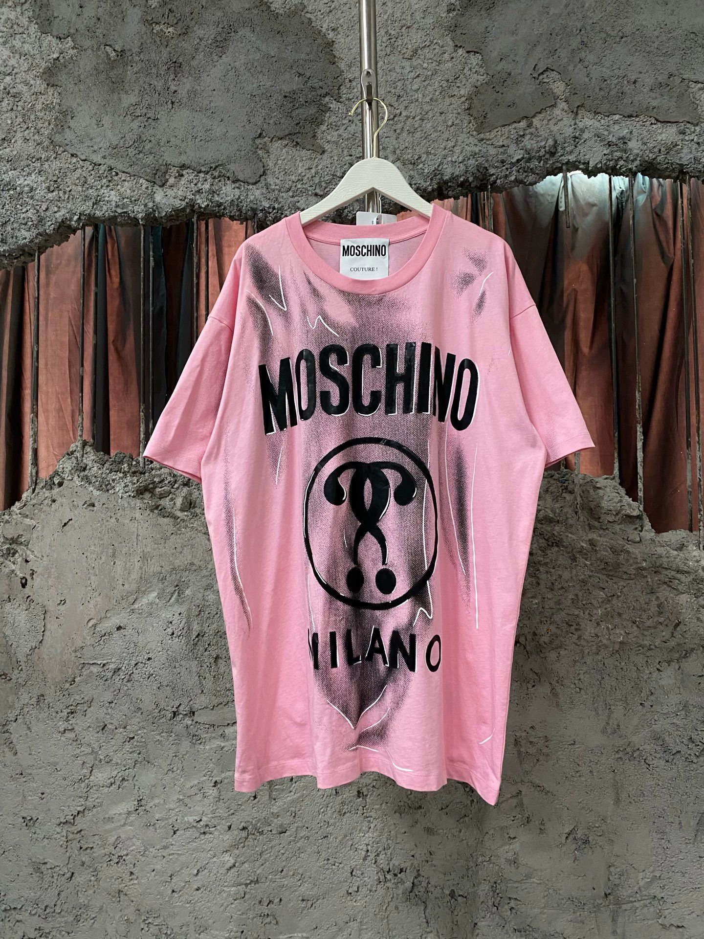 Moschino Moschino 40 new t-shirt Size M / US 6-8 / IT 42-44 - 1 Thumbnail