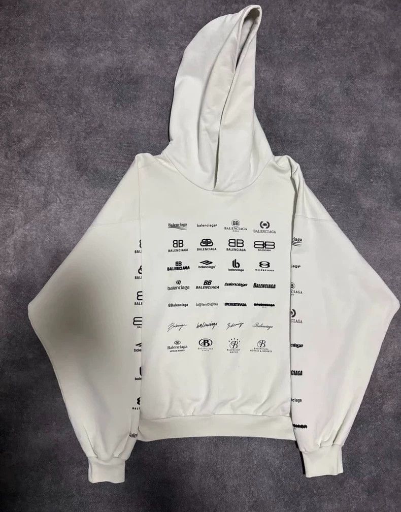 Balenciaga Balenciaga Multielement Full Print Logo Hoodie Size US XS / EU 42 / 0 - 1 Thumbnail