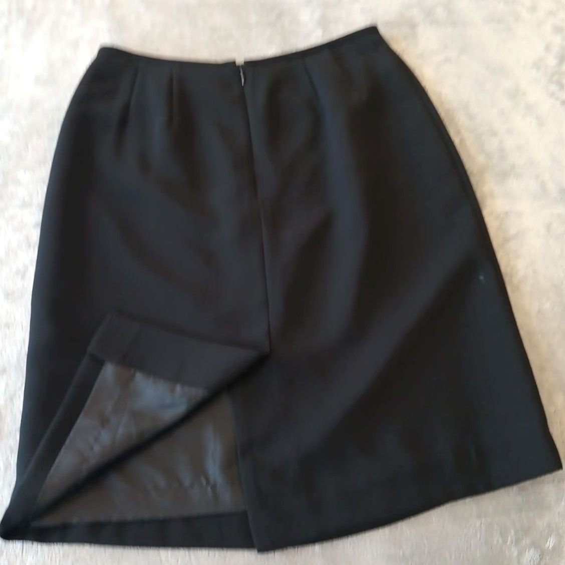 Kasper Kasper Skirt Knee Length Pencil Lined Slit 6P Black Petite Women Sh Size 28" / US 6 / IT 42 - 6 Thumbnail