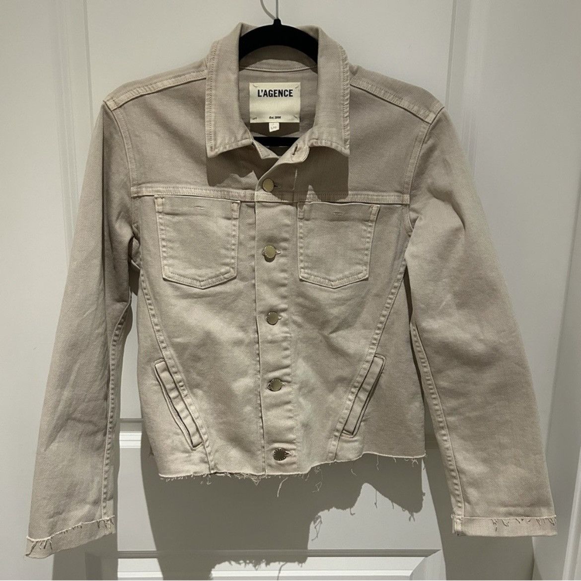 L'AGENCE L'AGENCE Janelle Jean Jacket in Biscuit Size L Size L / US 10 / IT 46 - 2 Thumbnail