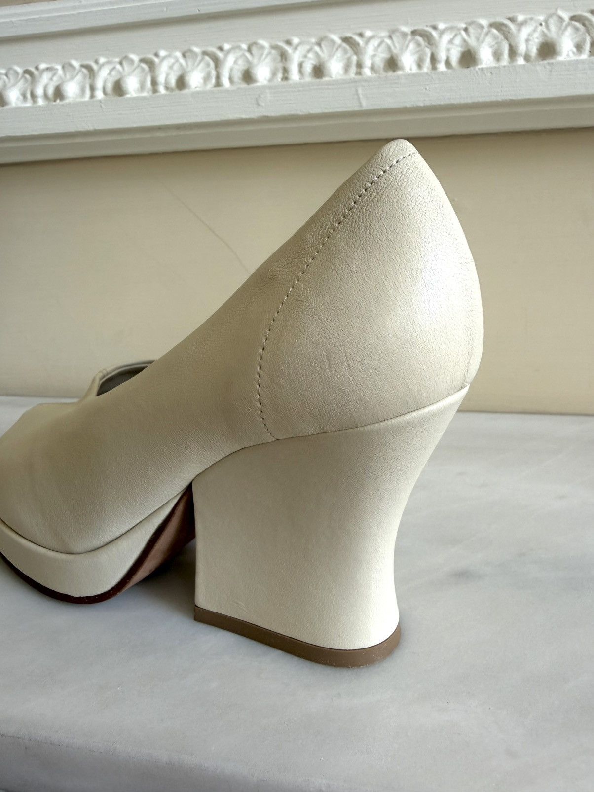 Bottega Veneta Bottega Veneta Lambskin Leather Pumps Size US 7 / IT 37 - 6 Thumbnail