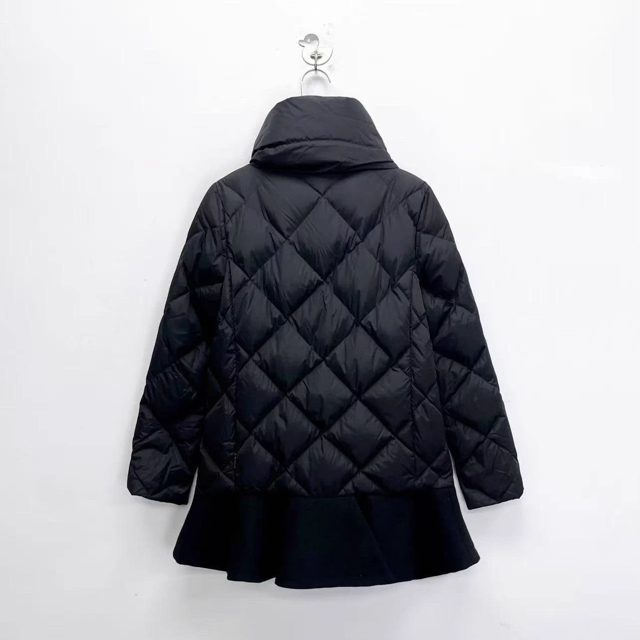 Moncler Moncler Vauloge quilted wp ruffled logo zip down jacket 00 Size XXS / US 00 / IT 34 - 2 Thumbnail