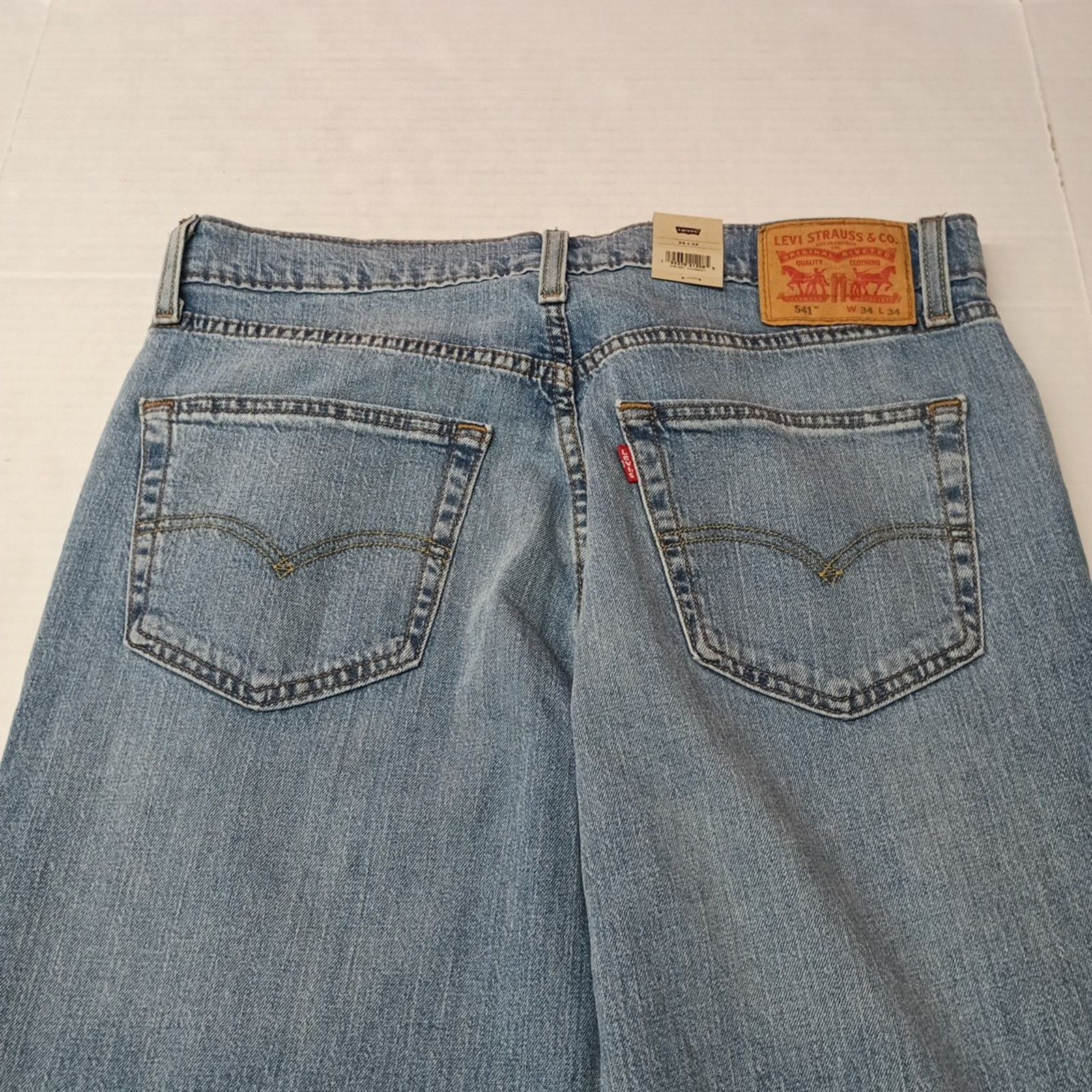 Levi's Levi's 541 Jeans Men's 34x34 Blue Athletic Taper Fit Size US 34 / EU 50 - 8 Thumbnail