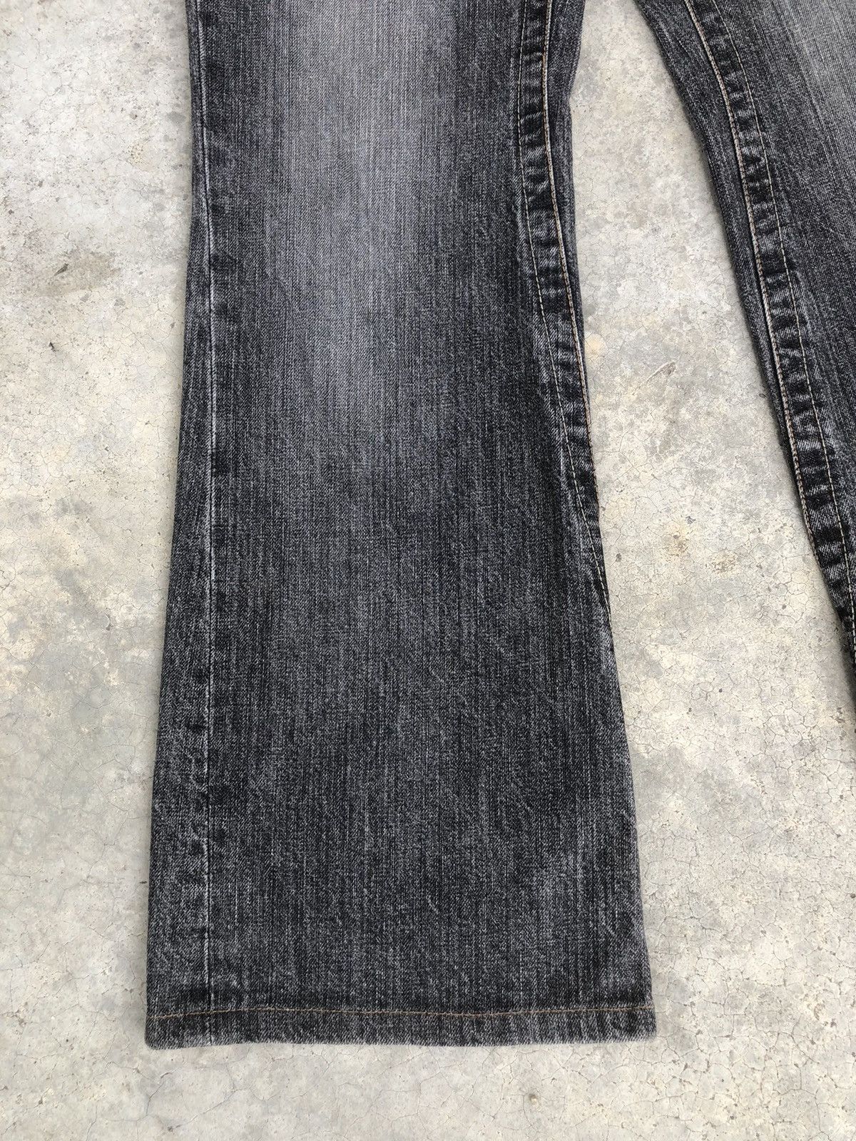 Japanese Brand Japanese Indivi Flared Jeans Distressed Jeans Size US 32 / EU 48 - 6 Thumbnail