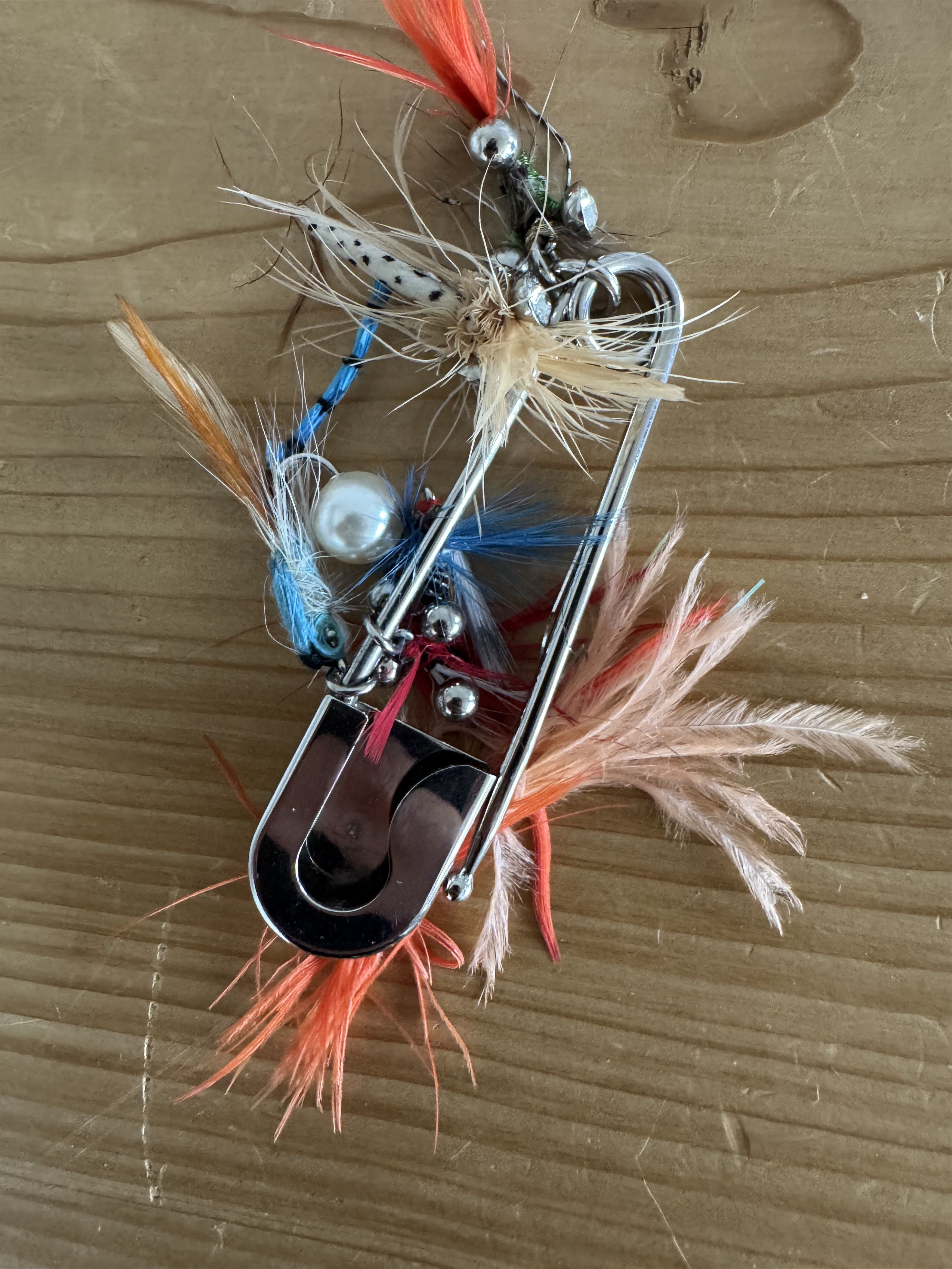 Burberry Feather & Pearl Kilt Pin Charm Size ONE SIZE - 6 Thumbnail