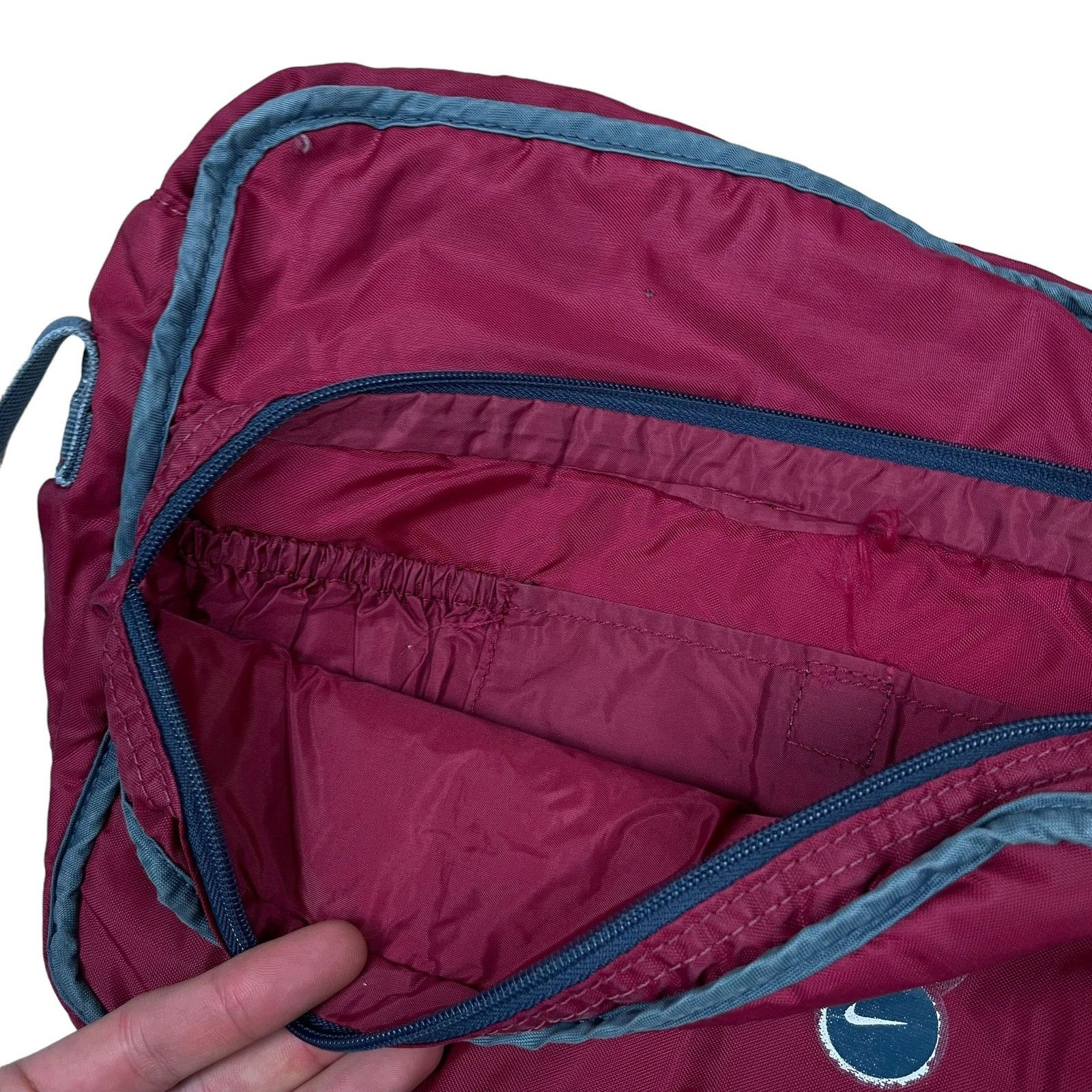 Nike × Vintage Nike Athletic Men's Red Zipper Logo Crossbody Strap Backpack Size ONE SIZE - 6 Thumbnail