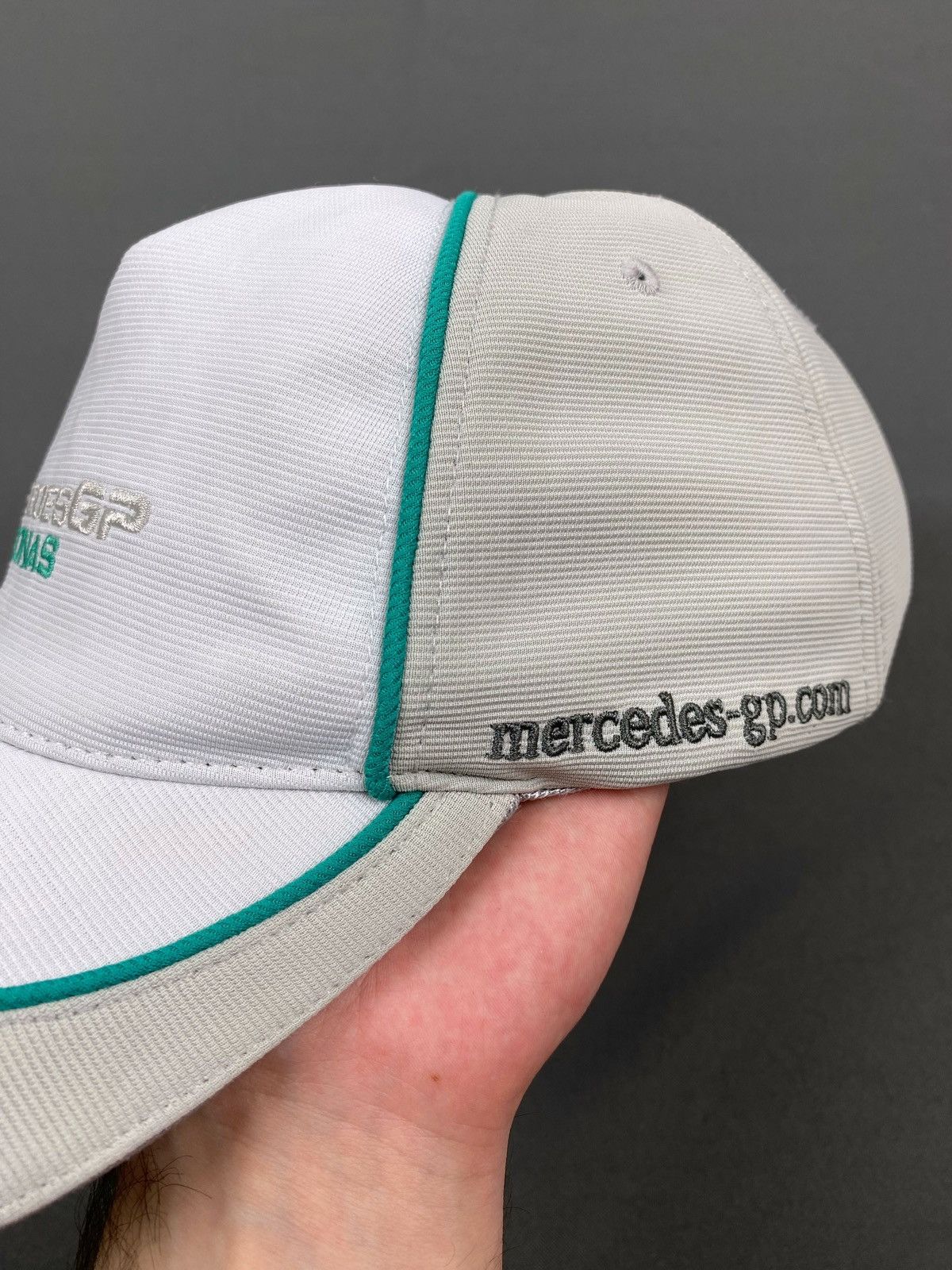 Mercedes-Benz Henri Lloyd x Mercedes GP Petronas Formula Uno Team Hat Size ONE SIZE - 4 Thumbnail