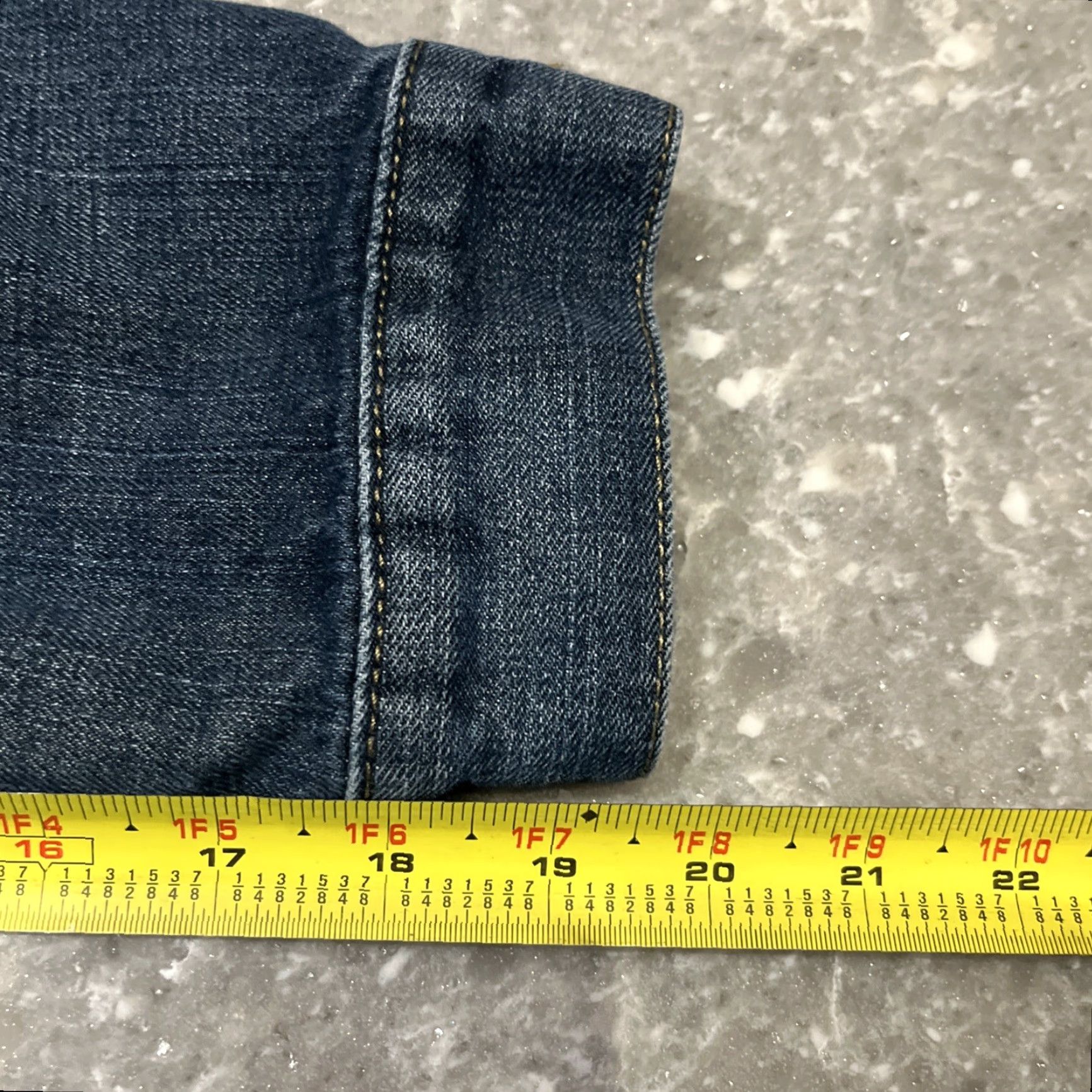 Levi's Levi's Denim Trucker Jacket Men XL Distressed Biker Western Classic Shirt Jacket Mens Denim Trucker Distressed Biker Levi's Size US XL / EU 56 / 4 - 7 Thumbnail