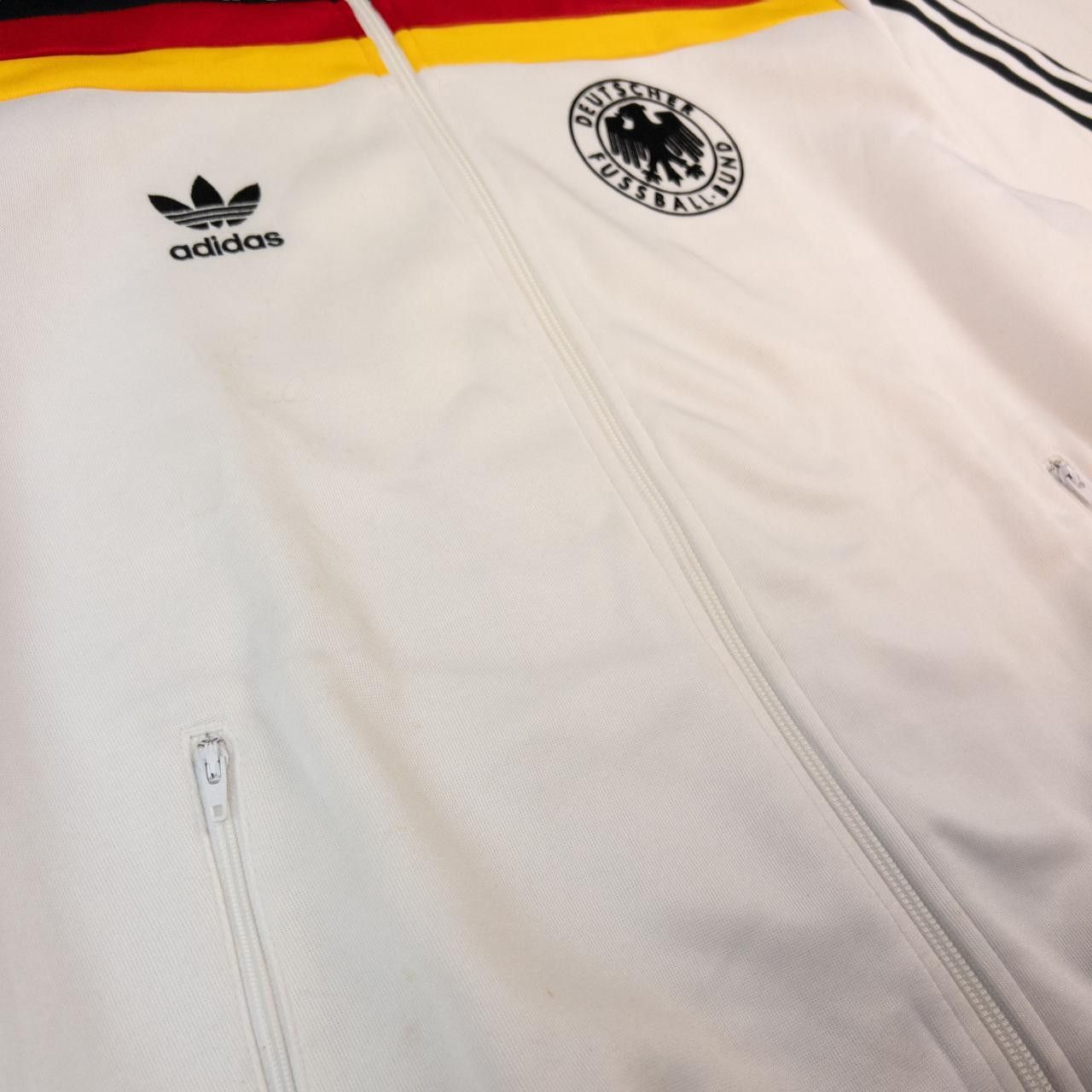 Adidas Vintage Adidas Germany Fifa Wold Cup Zip Up Jacket Size M Size US M / EU 48-50 / 2 - 5 Thumbnail