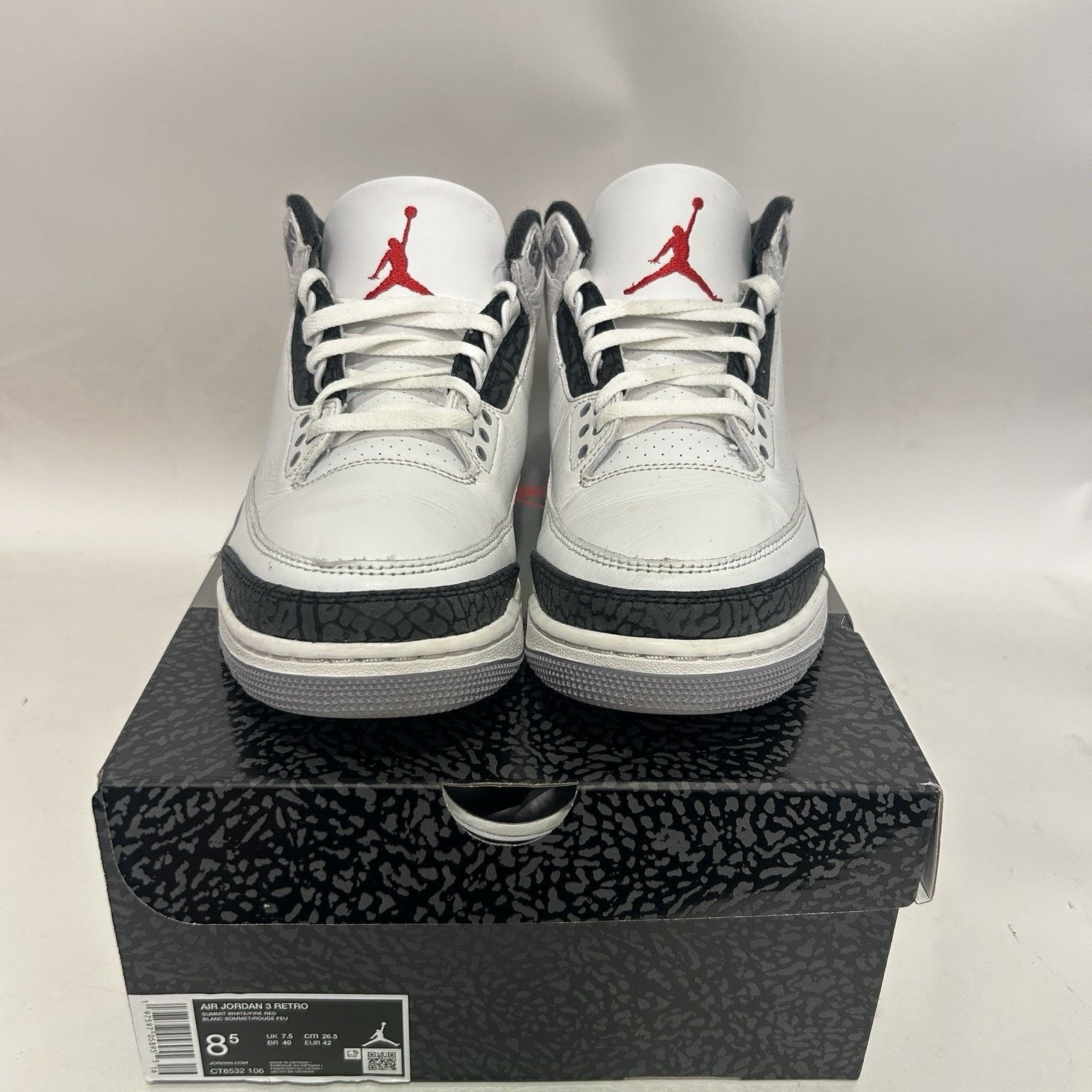 Jordan Brand Nike Air Jordan 3 Retro OG “Cement Grey” Size US 8.5 / EU 41-42 - 2 Thumbnail
