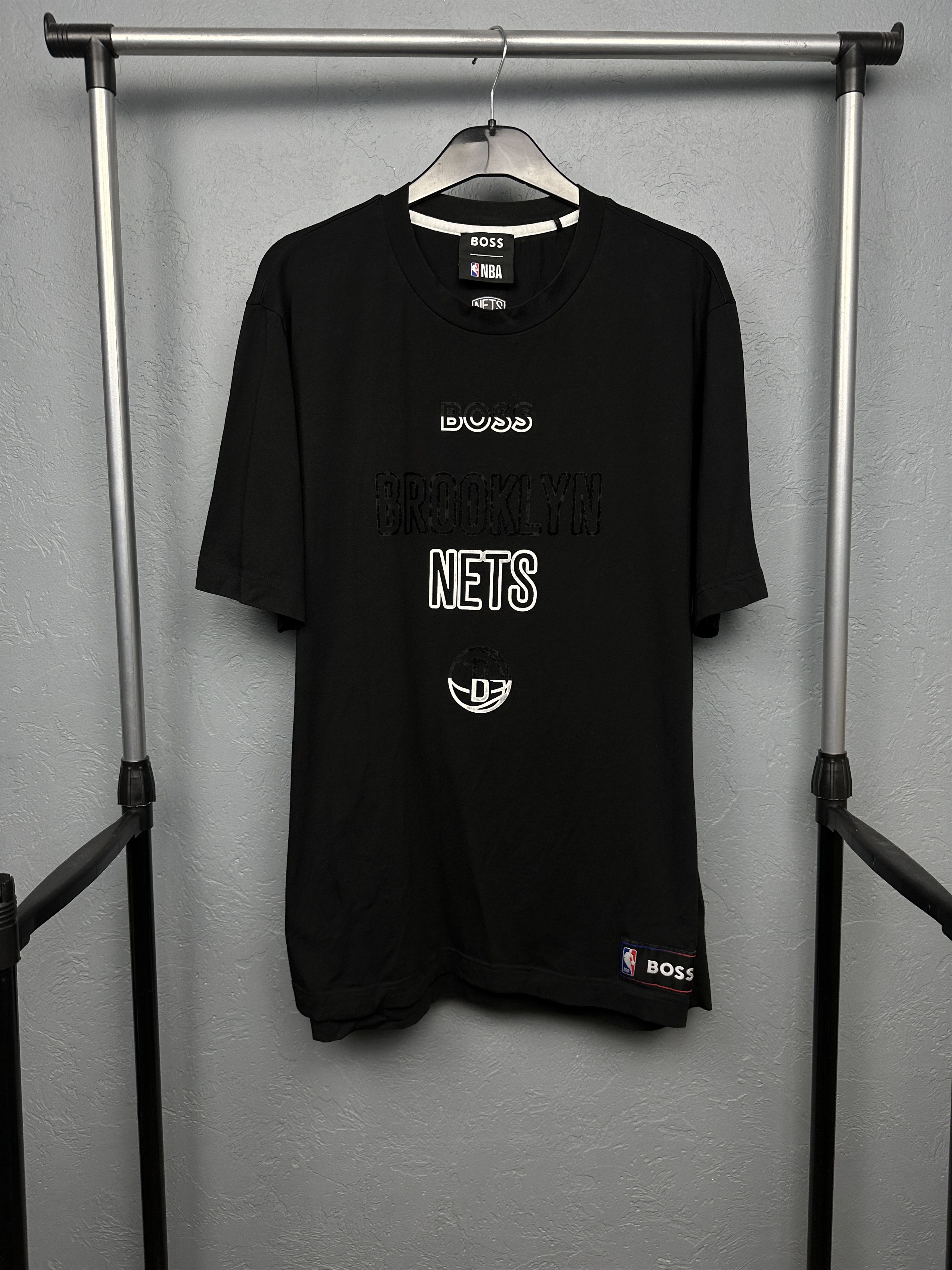 Hugo Boss Hugo Boss NBA Brooklyn Nets Mens T-Shirt Size US XL / EU 56 / 4 - 1 Thumbnail