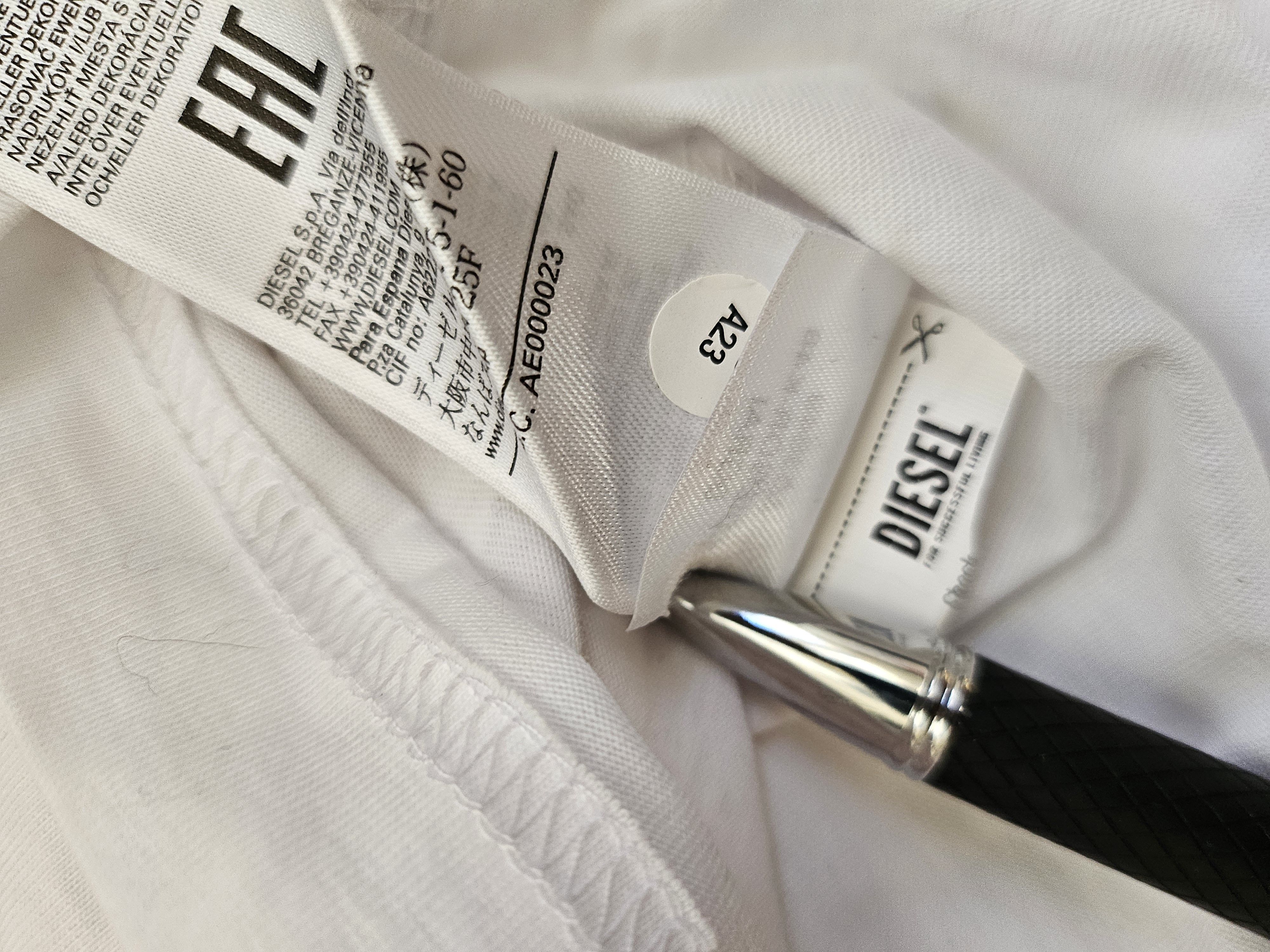 Diesel Diesel "No Easy Targets" T-shirt Size US L / EU 52-54 / 3 - 4 Thumbnail