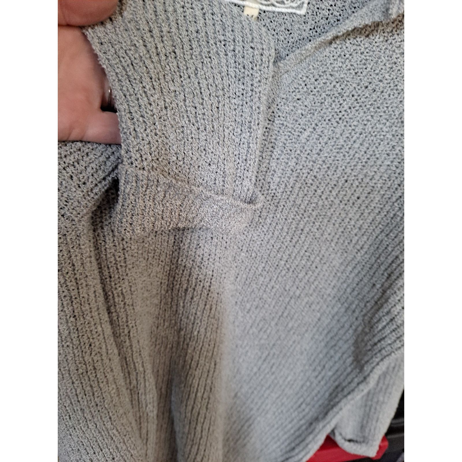 Other Pink Martini Gray Knit V Neck Sweater Size Medium Size M / US 6-8 / IT 42-44 - 4 Thumbnail