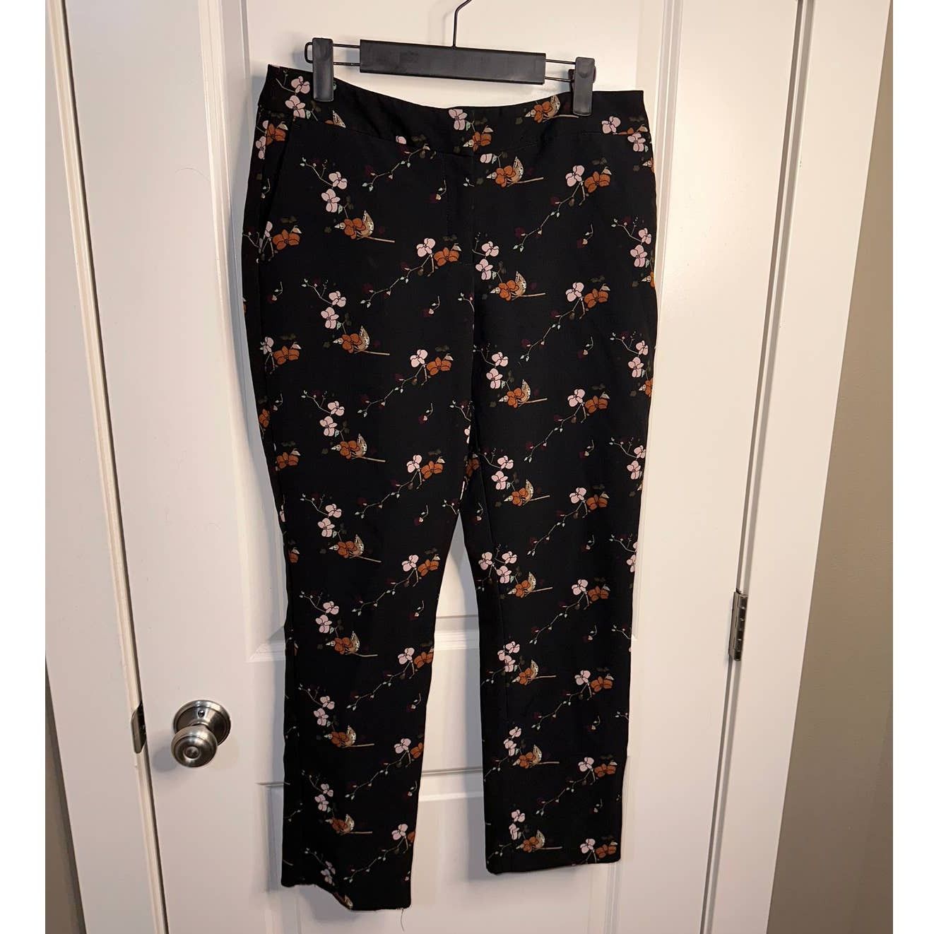 Cynthia Rowley Cynthia Rowley Black Plant Print Dress Pants Size 6 Size 30" / US 8 / IT 44 - 1 Thumbnail