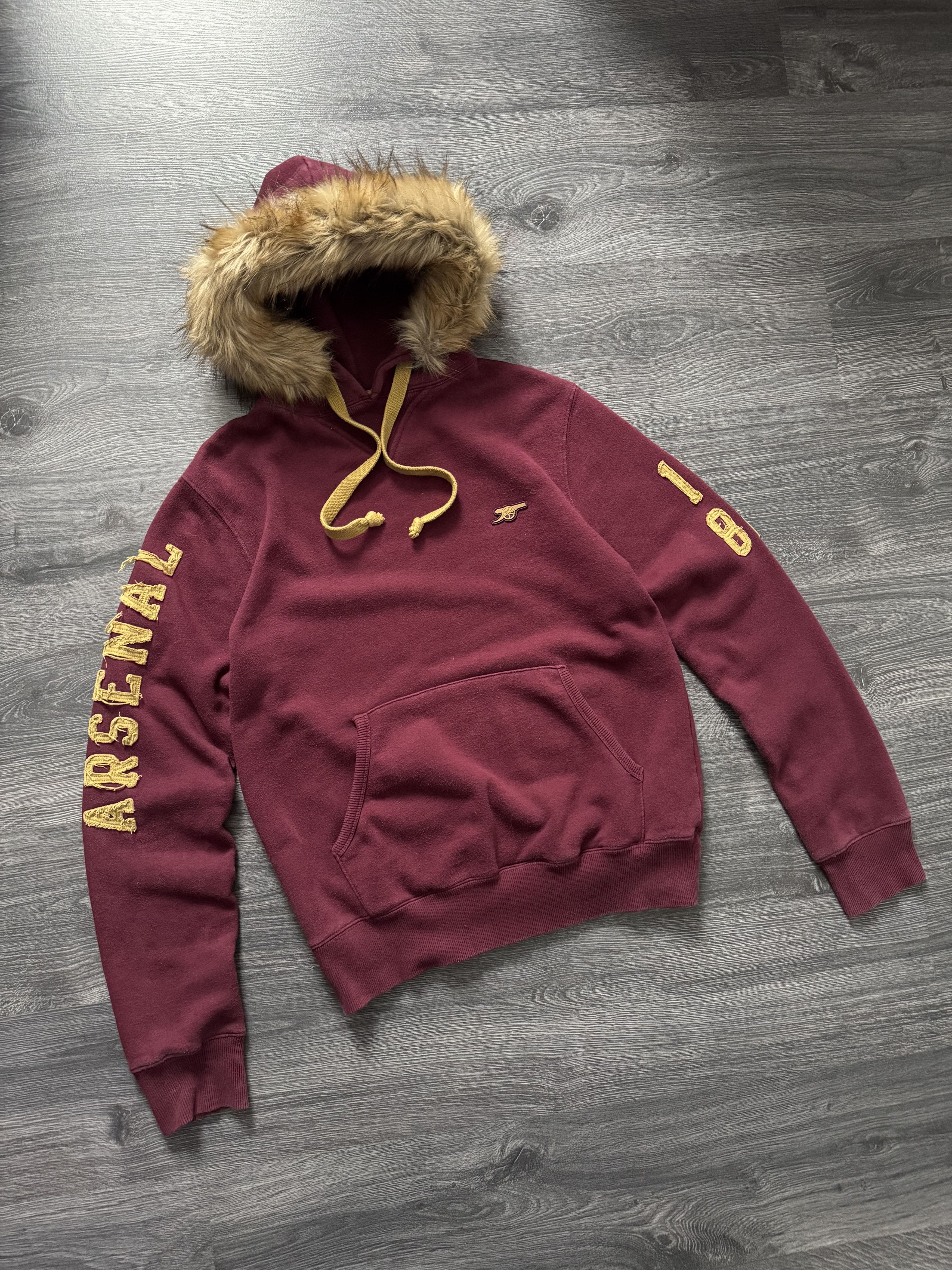 Other Arsenal FC Y2K Fur Hoodie LGB i6w9 style Size US M / EU 48-50 / 2 - 6 Thumbnail