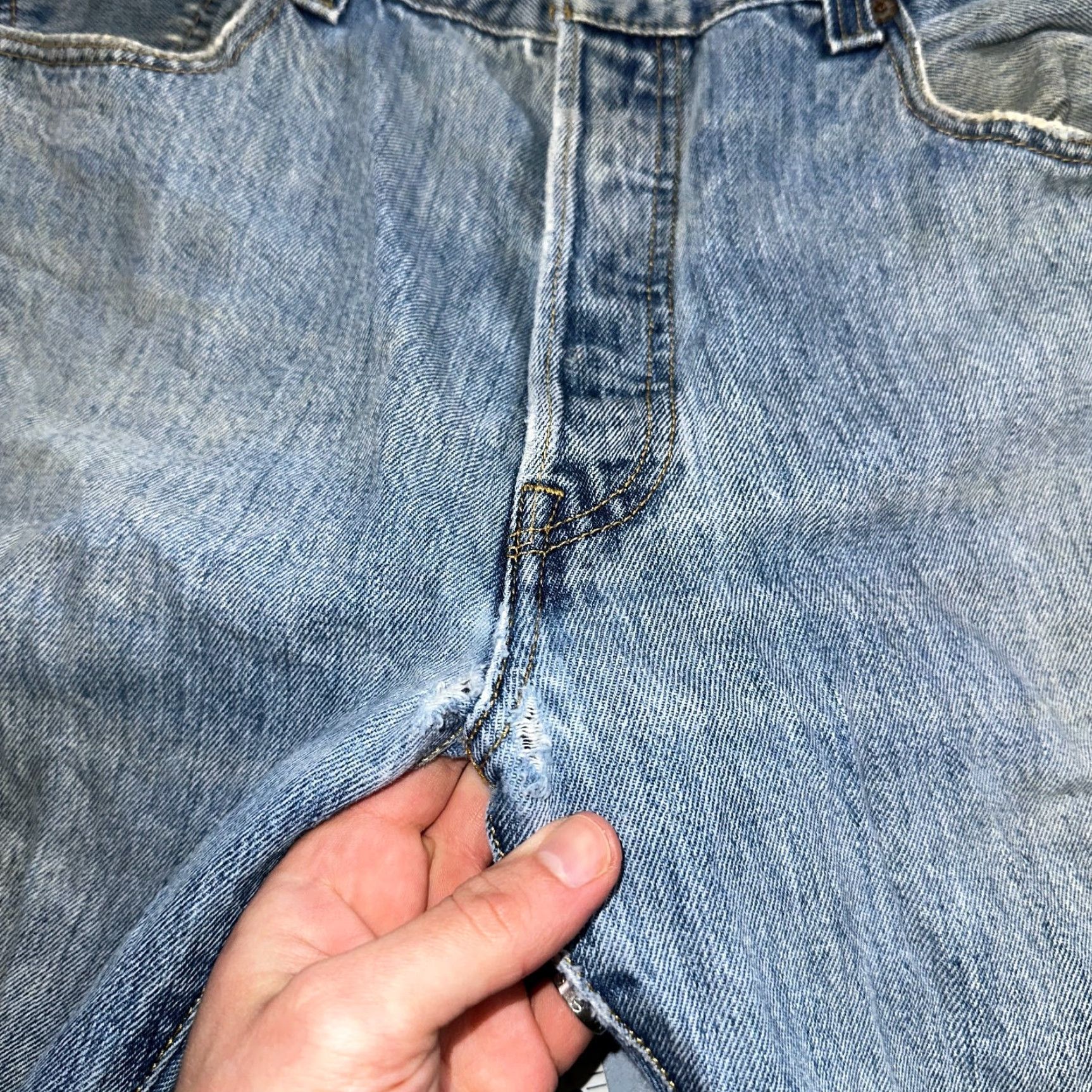 Levi's Levis 501 Jeans Vintage 90s Light Wash Blue Classic Straight Mens Denim 36x34 36x34 Regular 501 Series Shoes? Size US 36 / EU 52 - 7 Thumbnail