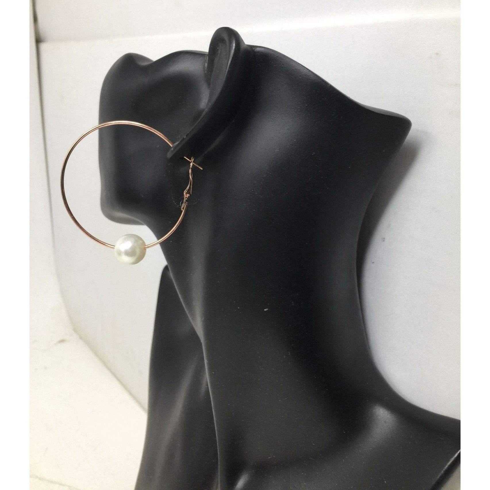 Other Women's Rose Gold Hoop Earrings with Faux White Pearl (Like Size ONE SIZE - 7 Thumbnail