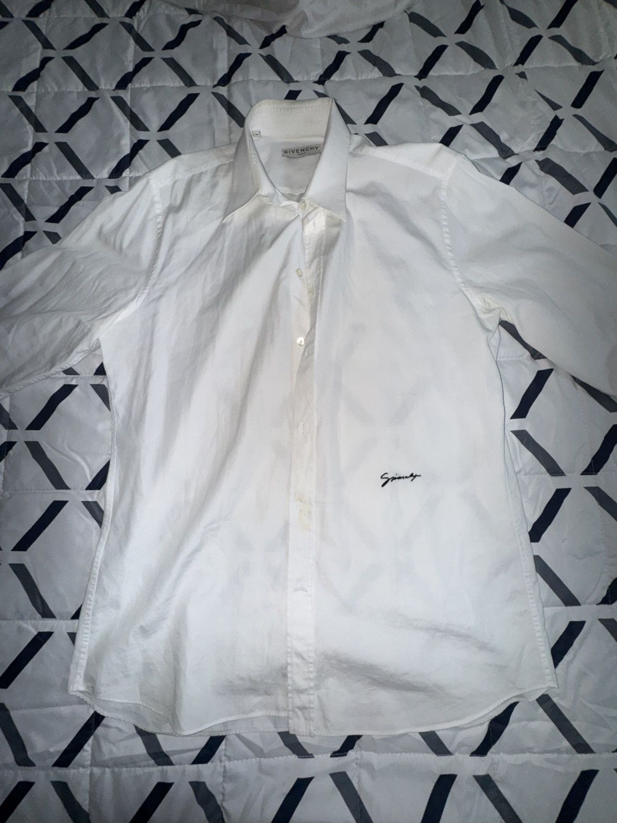 Givenchy Givenchy Signature plain white button down shirt Size US L / EU 52-54 / 3 - 1 Thumbnail