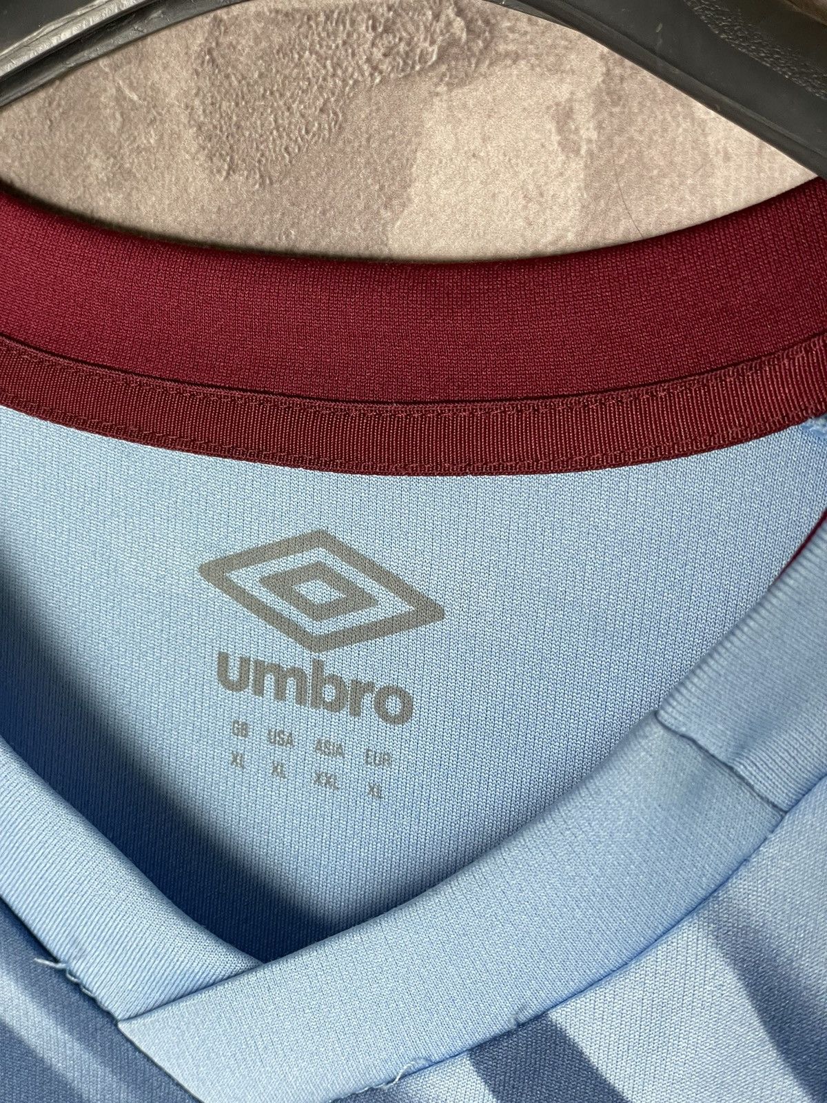 Umbro Umbro Burnley 2019/2020 Away Jersey T-Shirt Size XL Size US XL / EU 56 / 4 - 8 Thumbnail