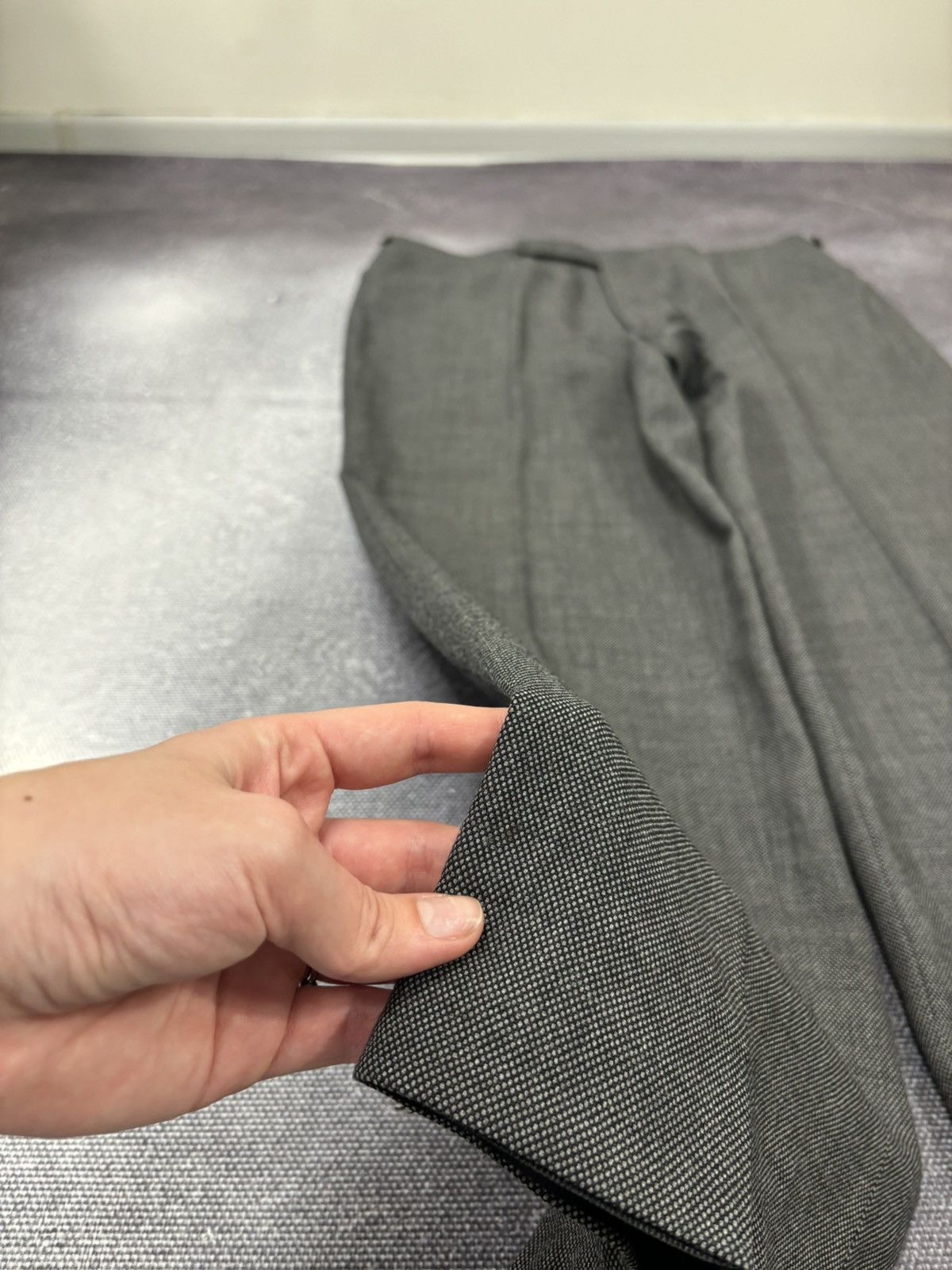 Other H. Baromon Tailors Men’s Bespoke 3-Piece Formal Wool Suit Size 44R - 19 Thumbnail