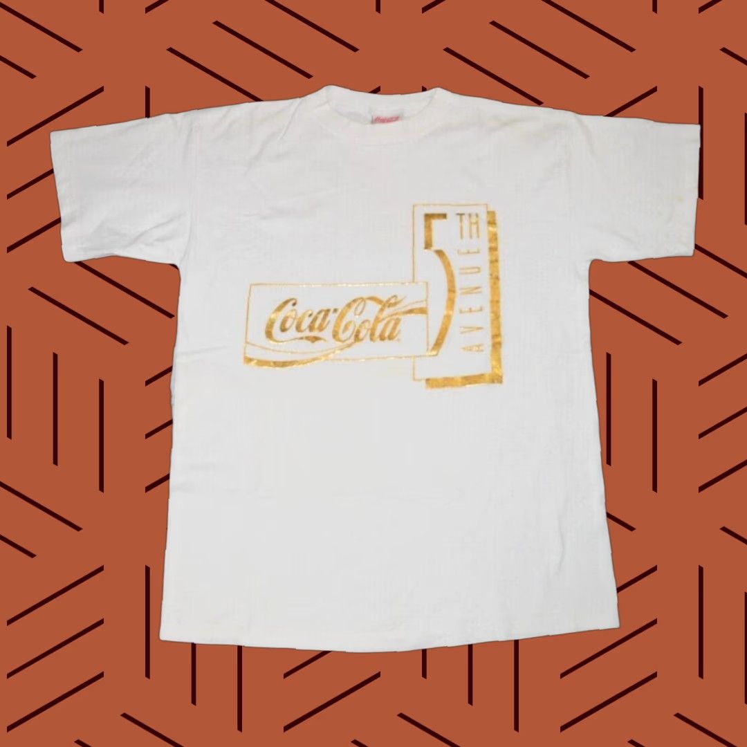 Vintage VINTAGE COCA COLA MENS T-SHIRT MEDIUM GOLD RETRO 1995 5TH AVENUE NY RARE Size US M / EU 48-50 / 2 - 1 Thumbnail