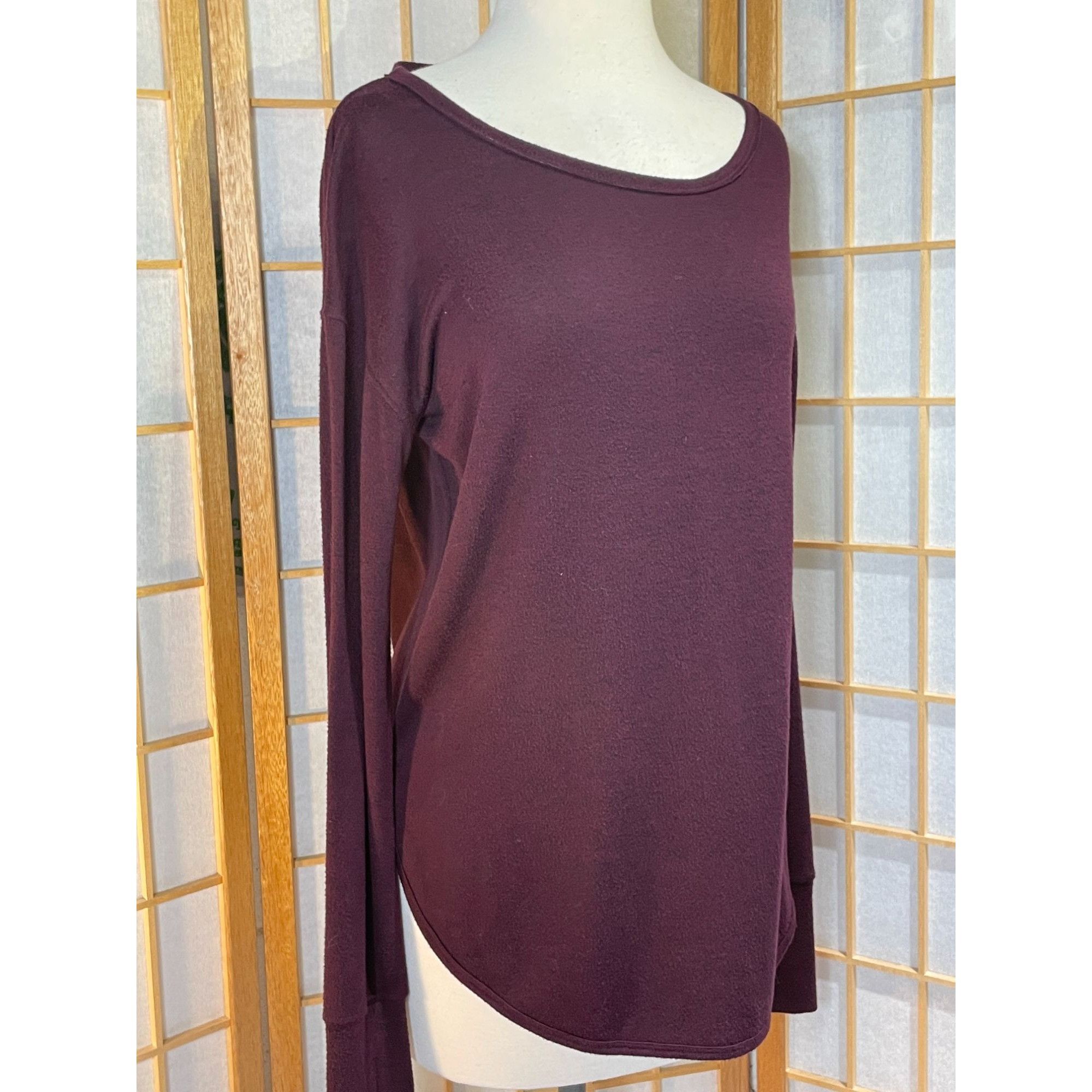 Athleta Athleta XS Maroon/Black Top Size XS / US 0-2 / IT 36-38 - 8 Thumbnail