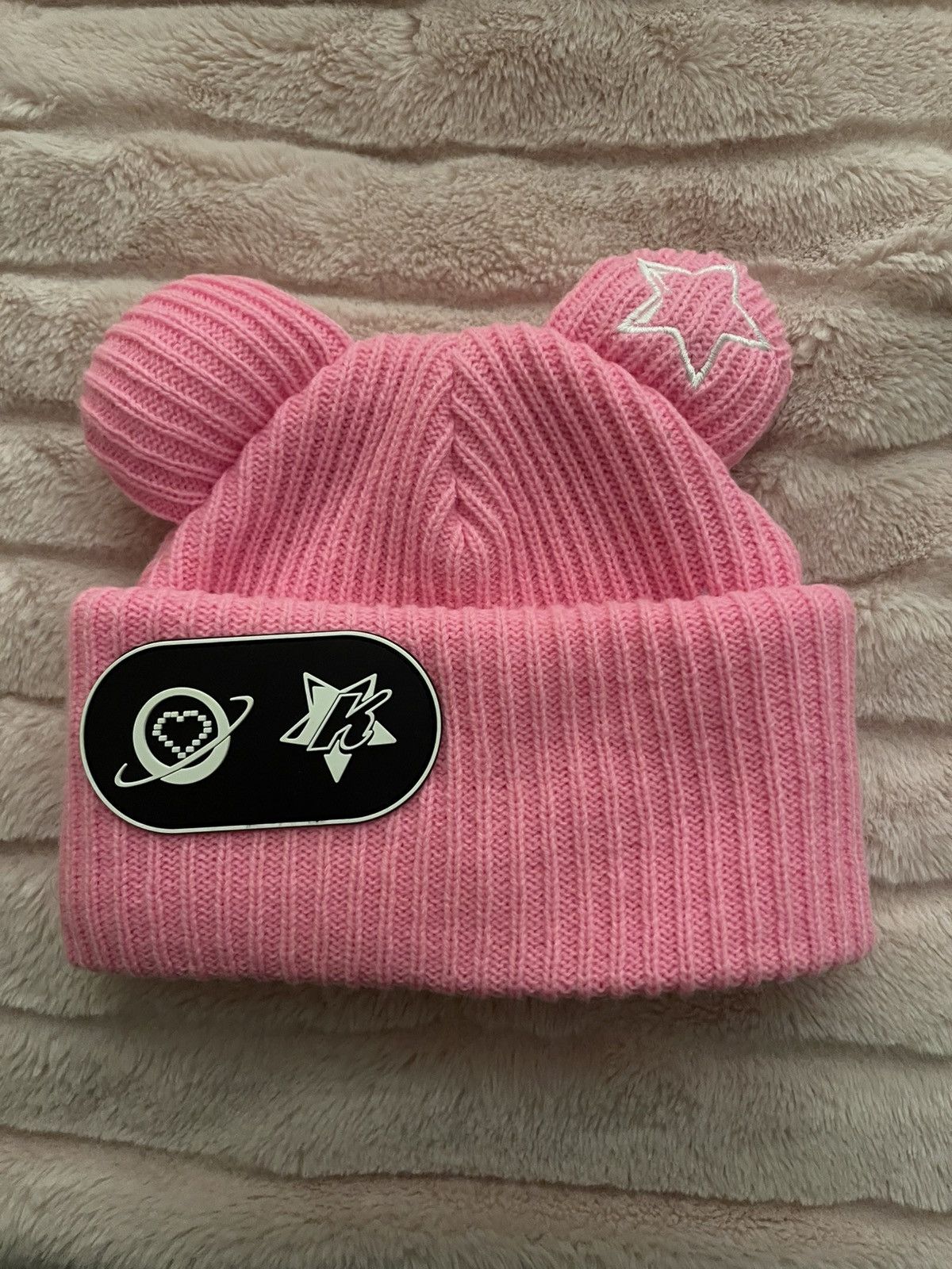 Other kompanywithak bearclava (pink) limited edition Size ONE SIZE - 1 Thumbnail