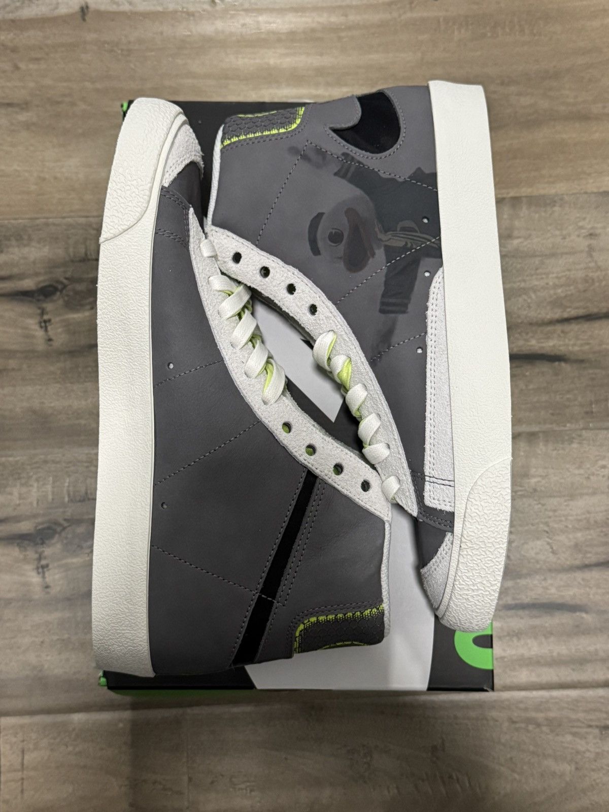 Nike Blazer Mid 77’ University Of Oregon Football PE Size US 8.5 / EU 41-42 - 4 Thumbnail
