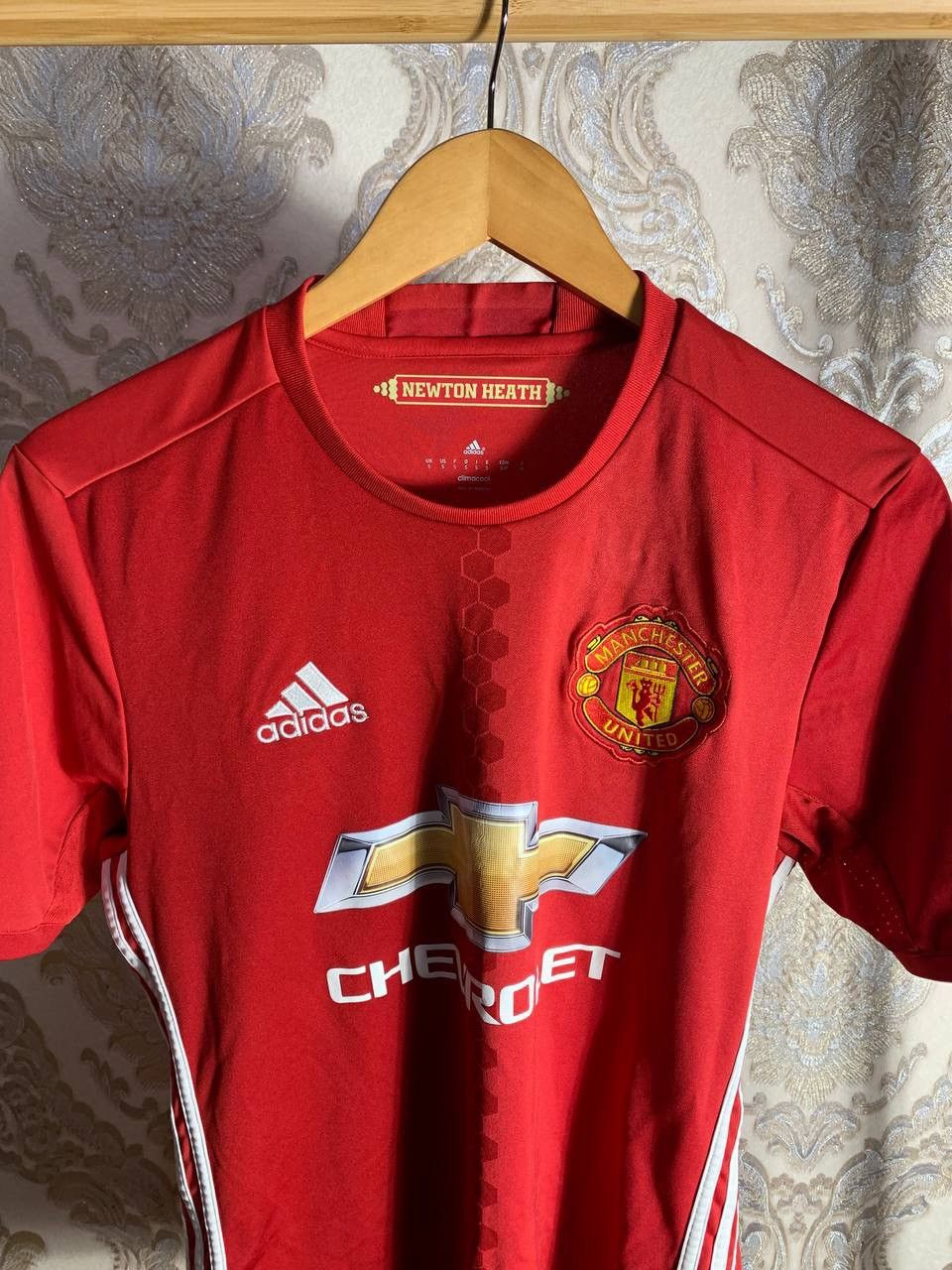 Adidas × Vintage VERY RARE ADIDAS FC MANCHESTER UNITED ENGLAND SOCCER JERSEY Size US S / EU 44-46 / 1 - 2 Thumbnail