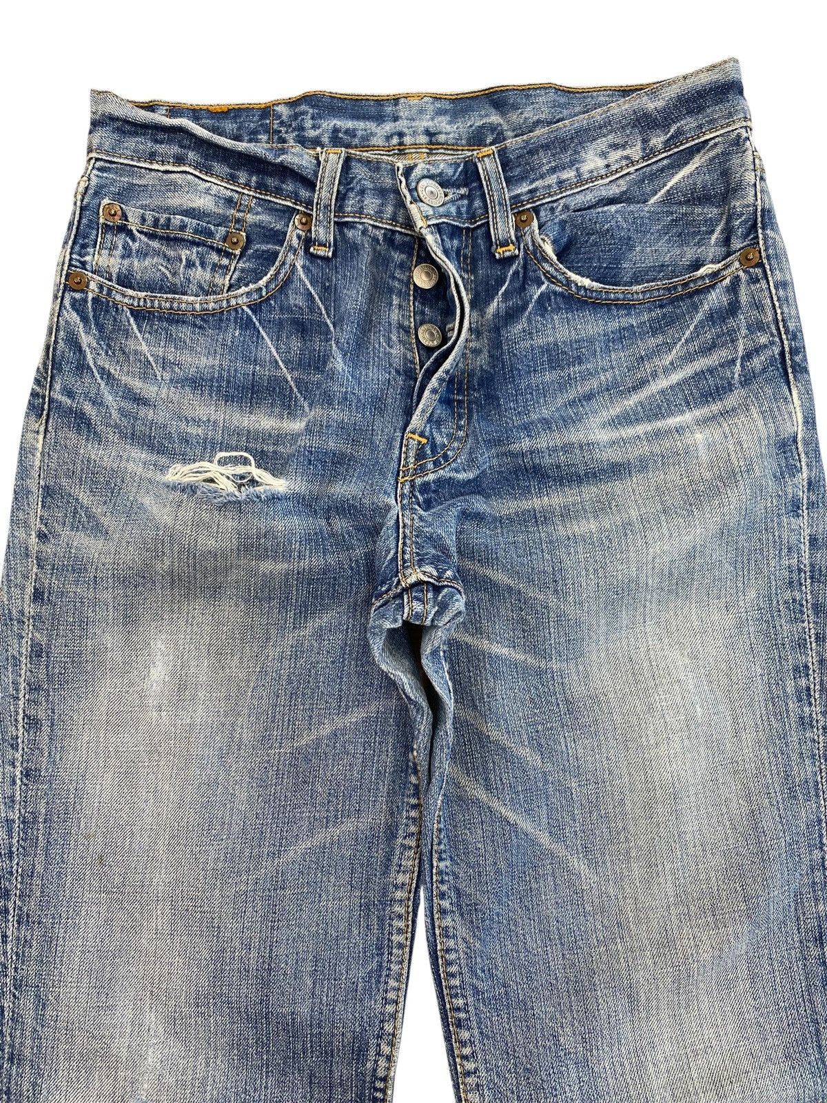 Levi's Vintage Levi’s Faded Wash Ripped Style Loose Jeans Size US 28 / EU 44 - 2 Thumbnail