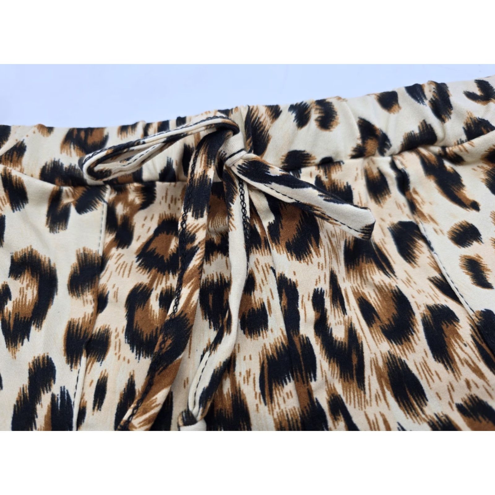 Vintage Star Vixen Pants Leopard Print - Women’s Pull-on Leisure Cropped - Petite Small - Polyester Spandex - 27.5in Inseam - Chebwn - Fall Spring - Womens Size 28" / US 6 / IT 42 - 4 Thumbnail
