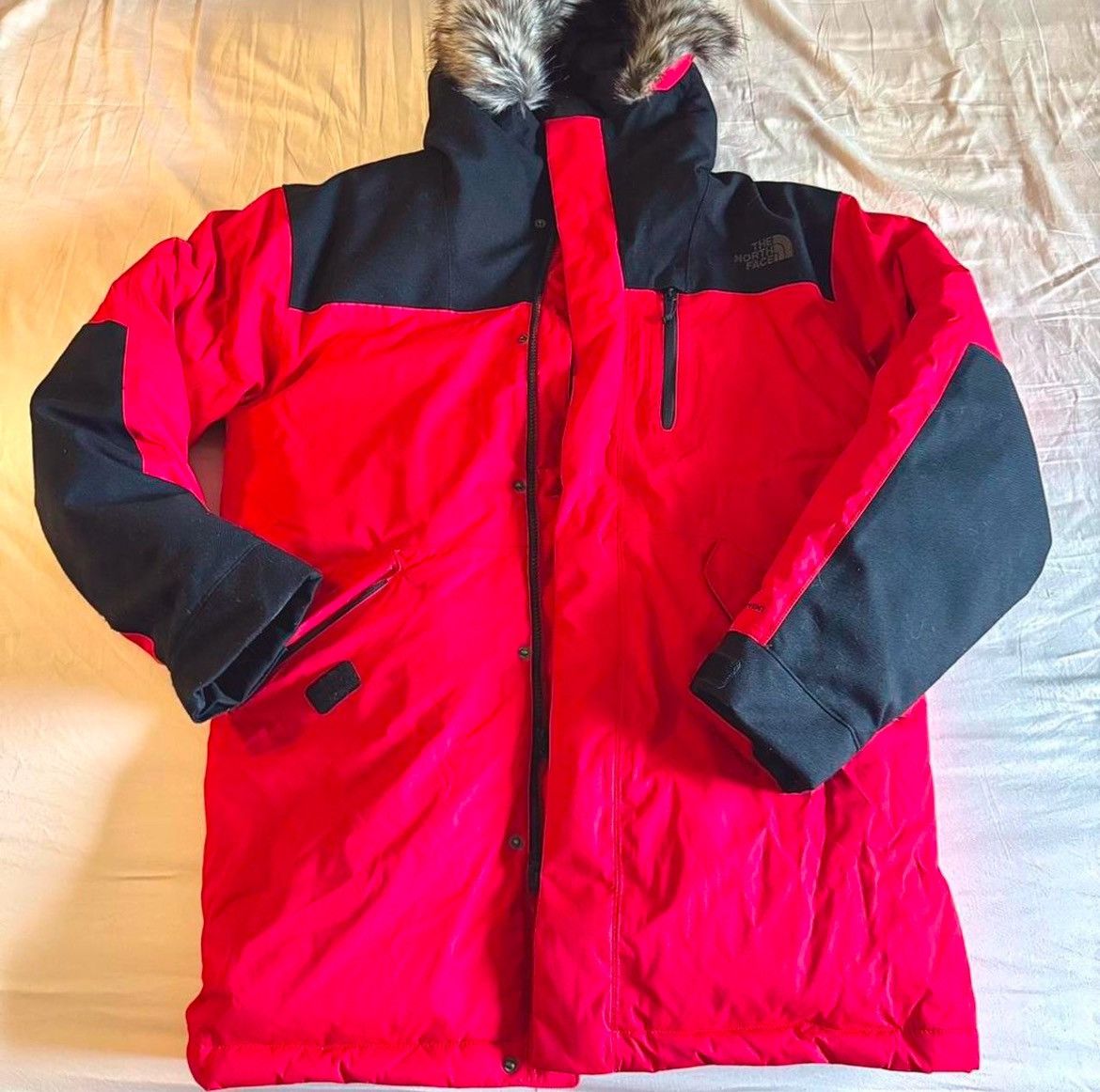 The North Face North Face Men’s Red & Black Down Parka with Fur-Trim Hood Size US M / EU 48-50 / 2 - 1 Thumbnail